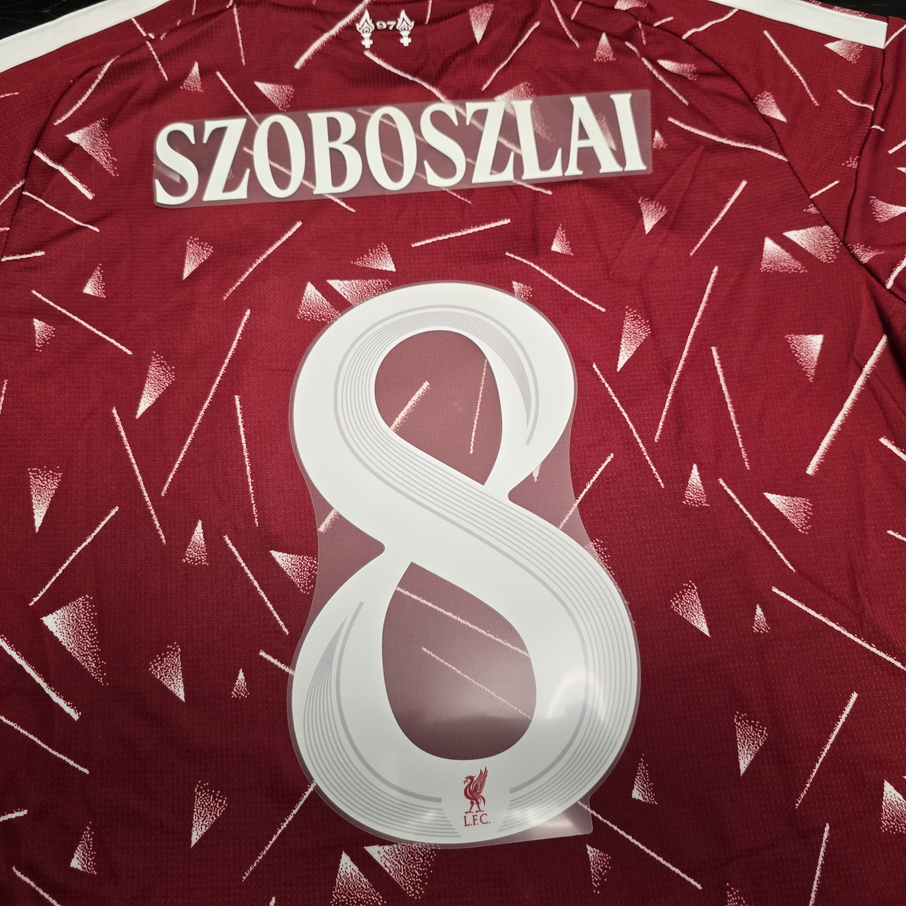 #現貨 🔴⚪重塑八十年代經典 Adidas Liverpool 利物浦 2026-27 主場球迷版球衣 (可加印字章) KA6852
