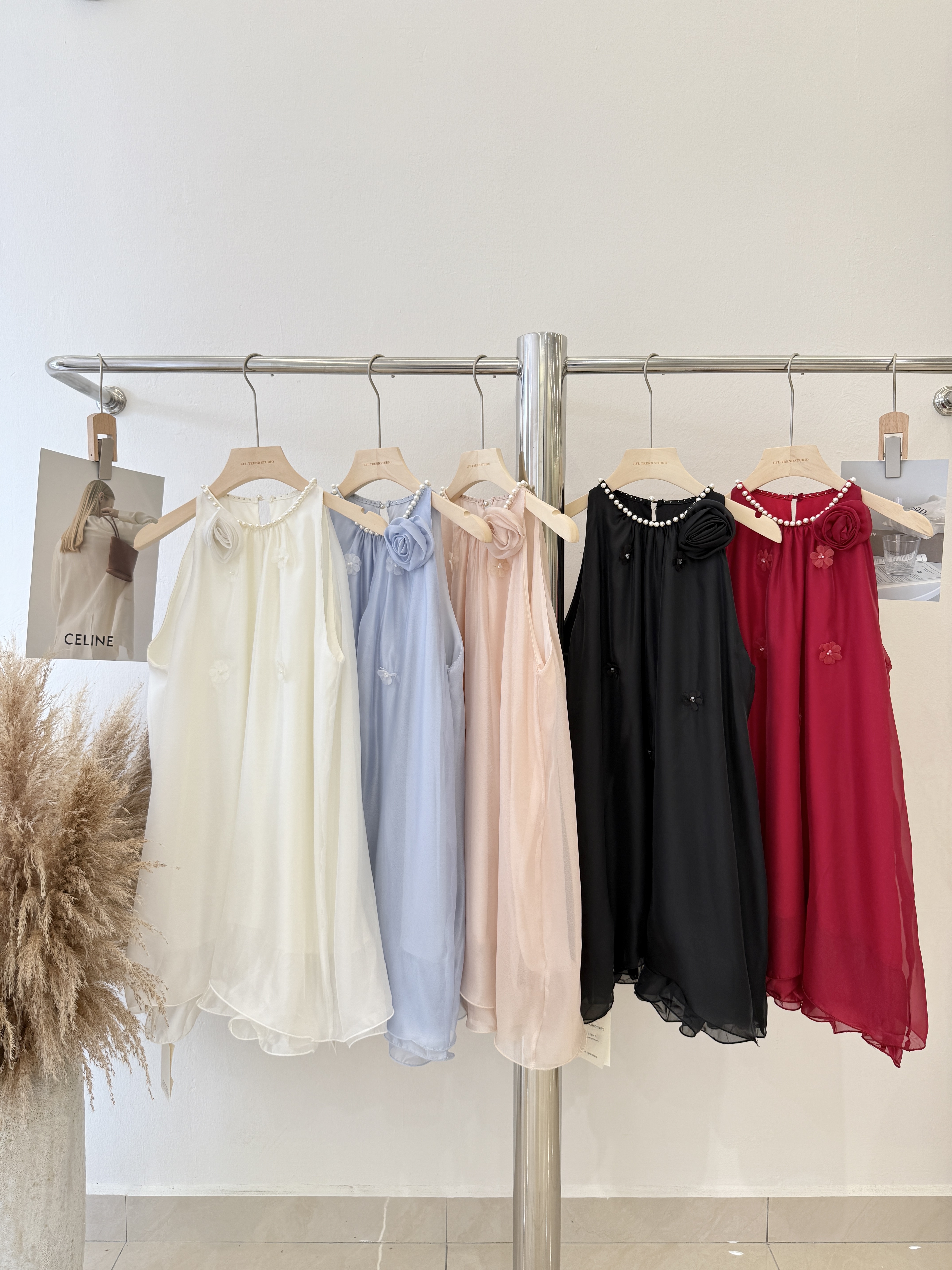 6756 法式钉珠高级感挂脖连身裙