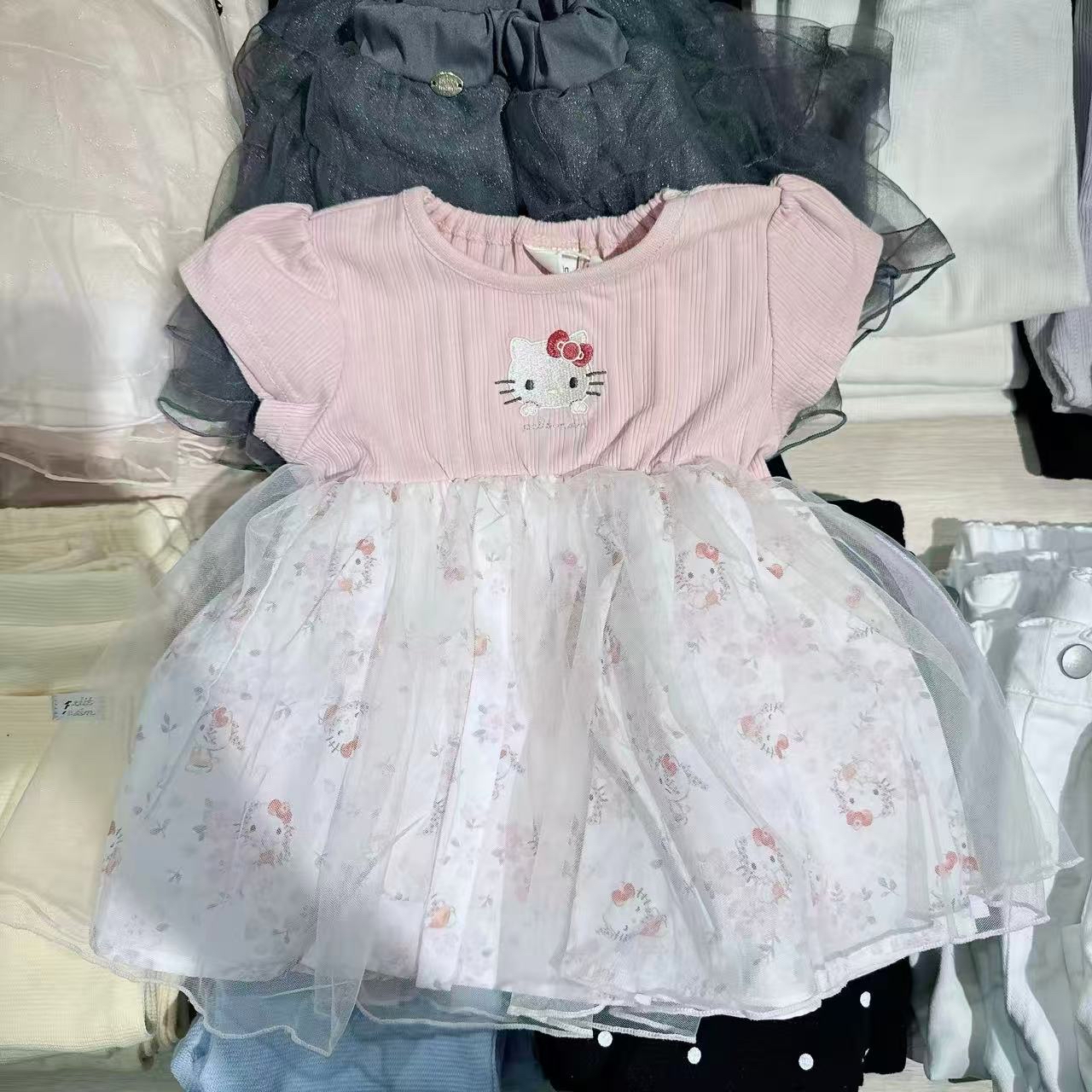 0683 三麗鷗上衣裙