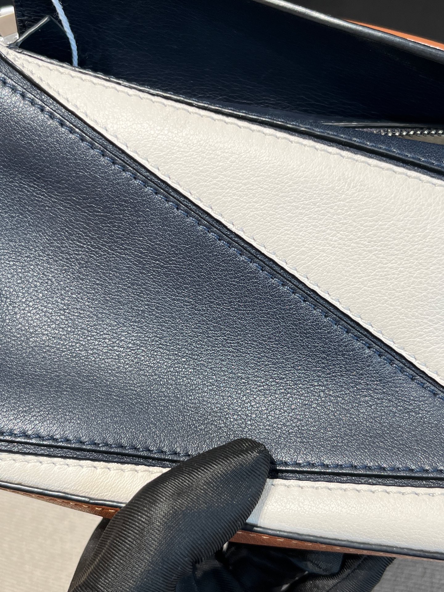 【預訂貨品】Loewe 海軍風三拼色 minipuzzle