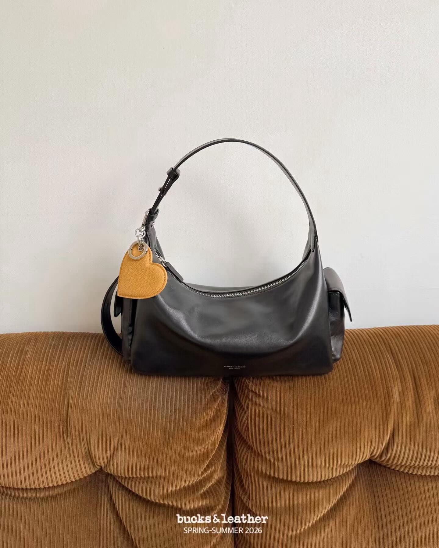 韓國Bucks & Leather 側口袋立體真皮Hobo腋下包