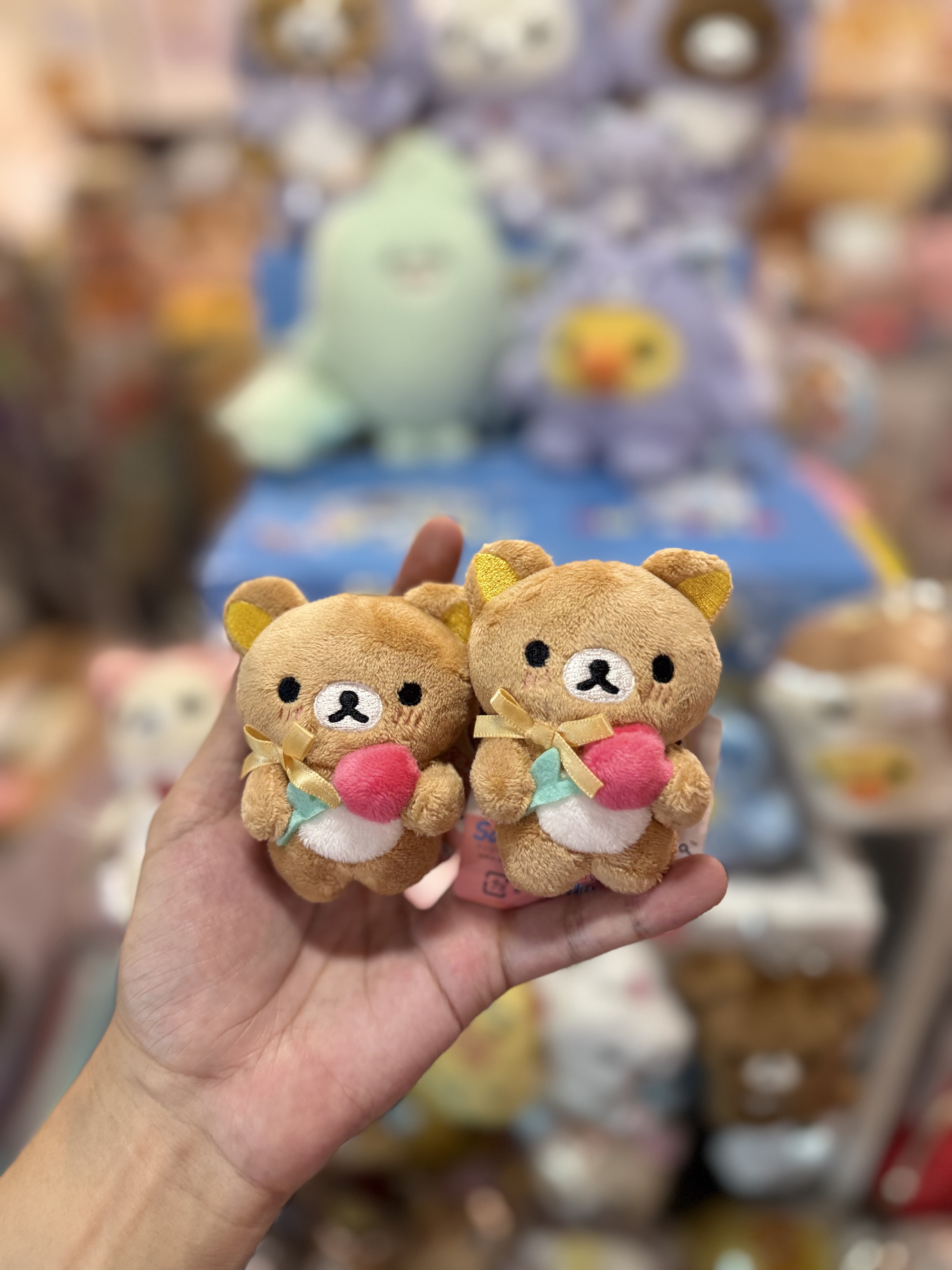 《現貨》全新日本特約店限定Rilakkuma 拎花造型扣針