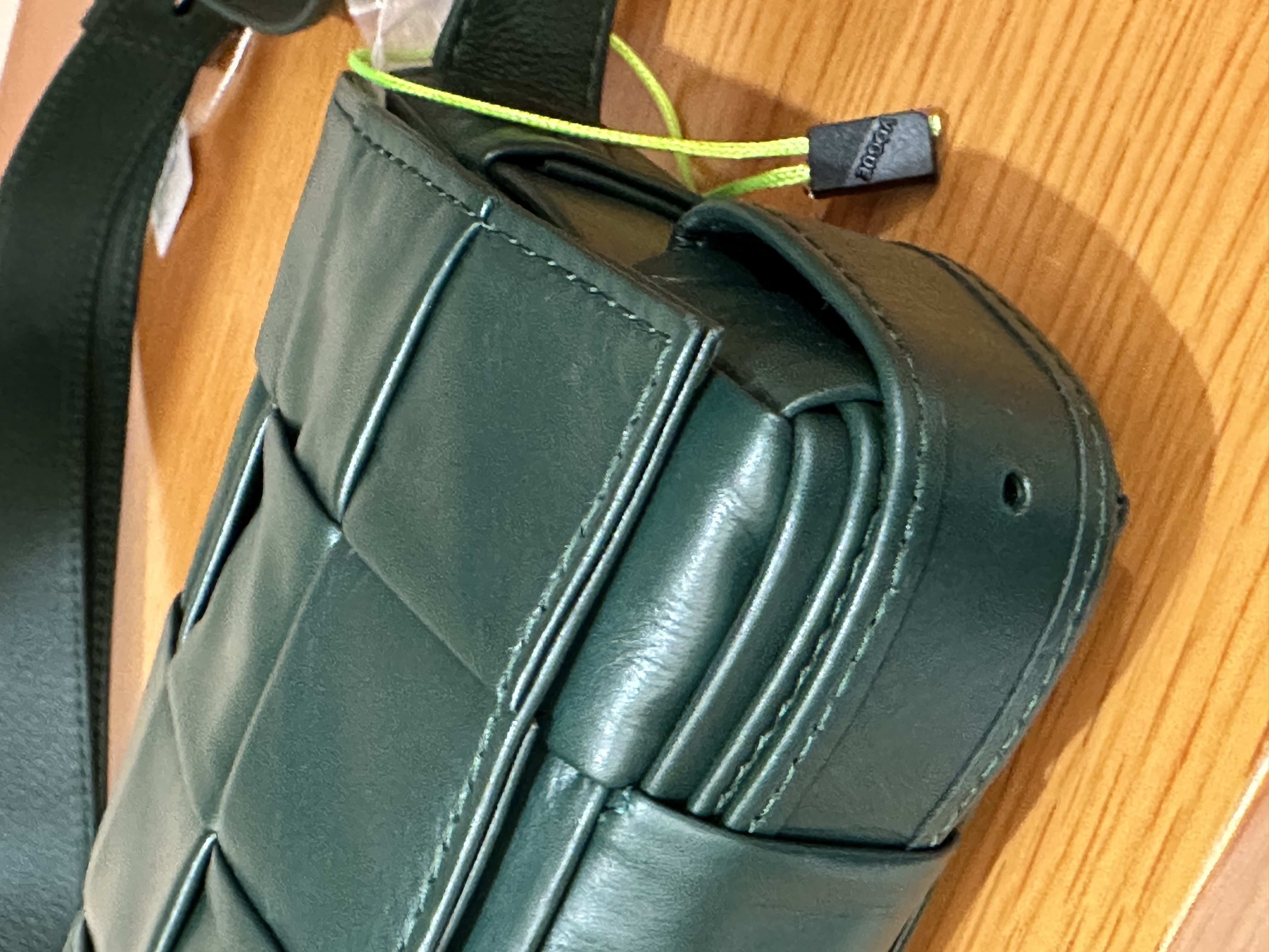 直播貨品 |  [1個-$100 2個-$300］HH32