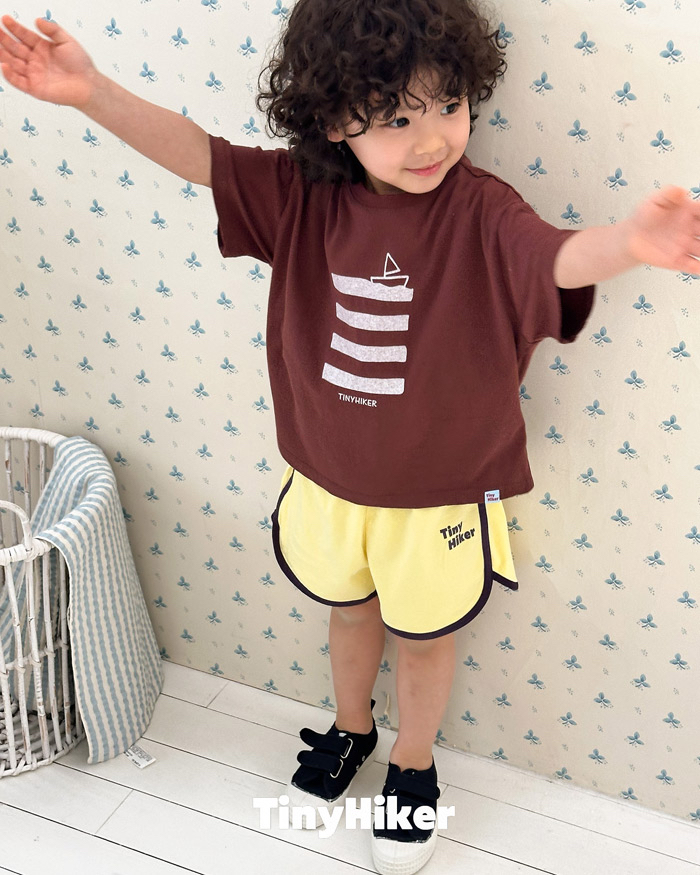 🇰🇷Tiny Hiker tee