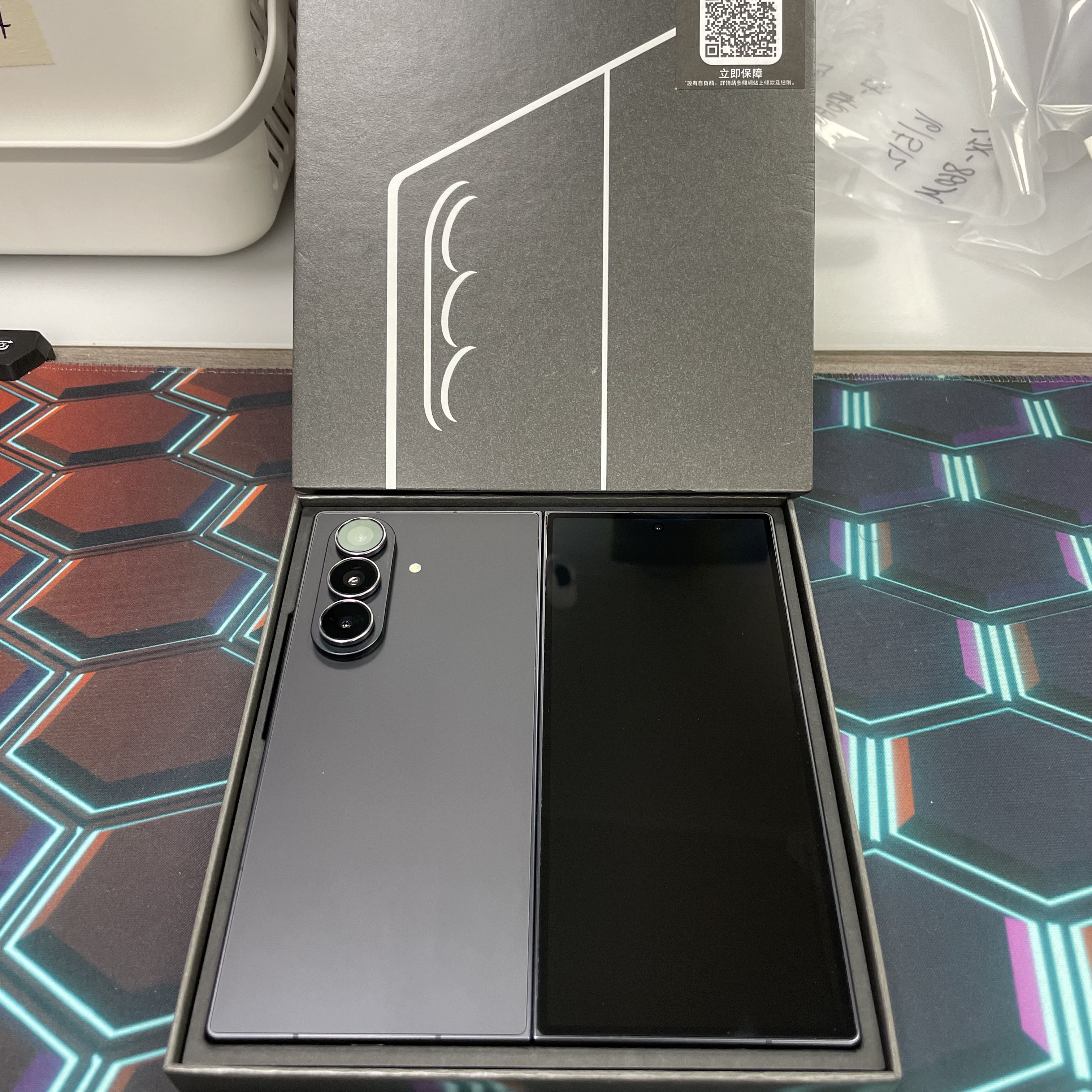 *8025 Galaxy Z Fold 7 完美機 16+1TB 黑色 black