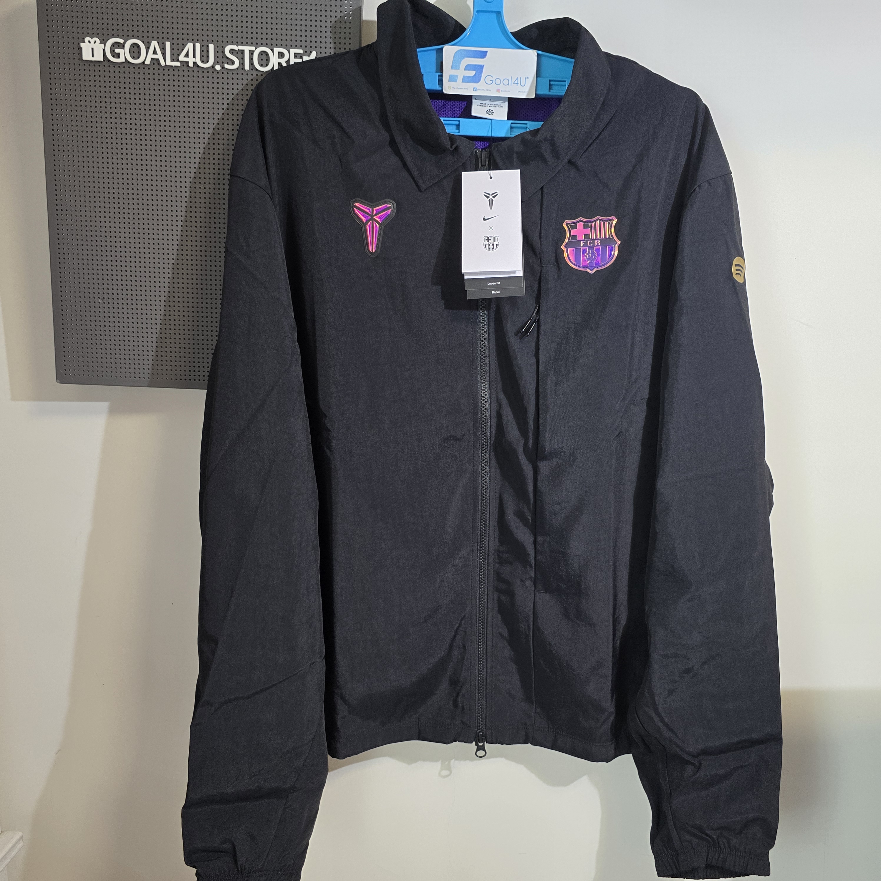 Nike Barcelona 巴塞羅拿 2026-27 聯乘 Kobe 傳奇防風外套 IO3428