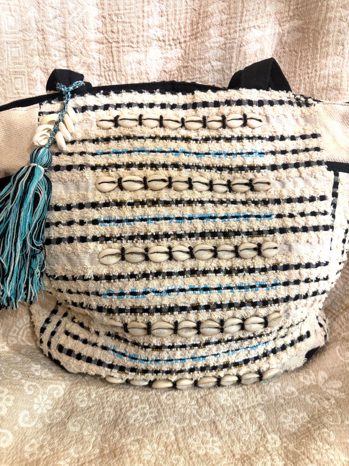 印度製造 - 黑白色貝殼全刺繡袋