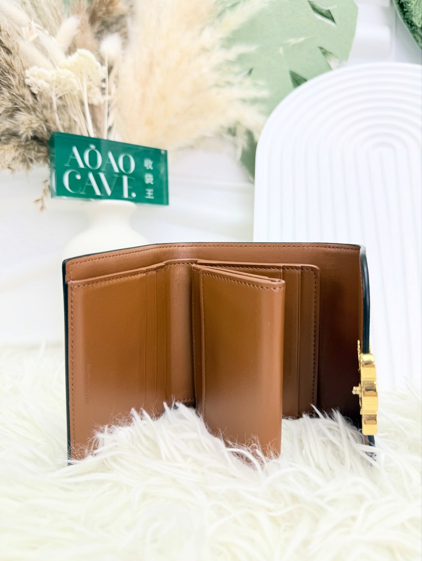 Celine🤍PRE OWNED 🖤Triomphe 老花帆布 金扣 三折短銀包 有塵袋🤎