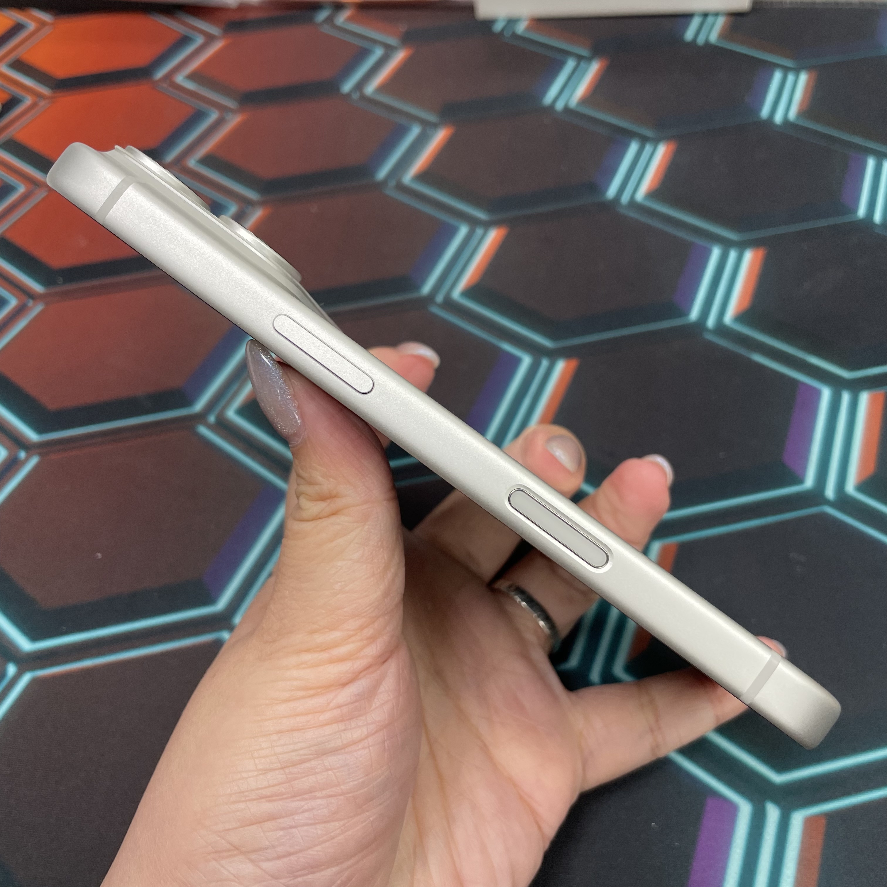 *6902 17 Pro 完美機 256GB 電100 銀色 sliver