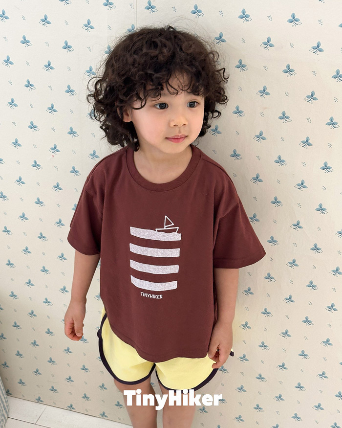 🇰🇷Tiny Hiker tee