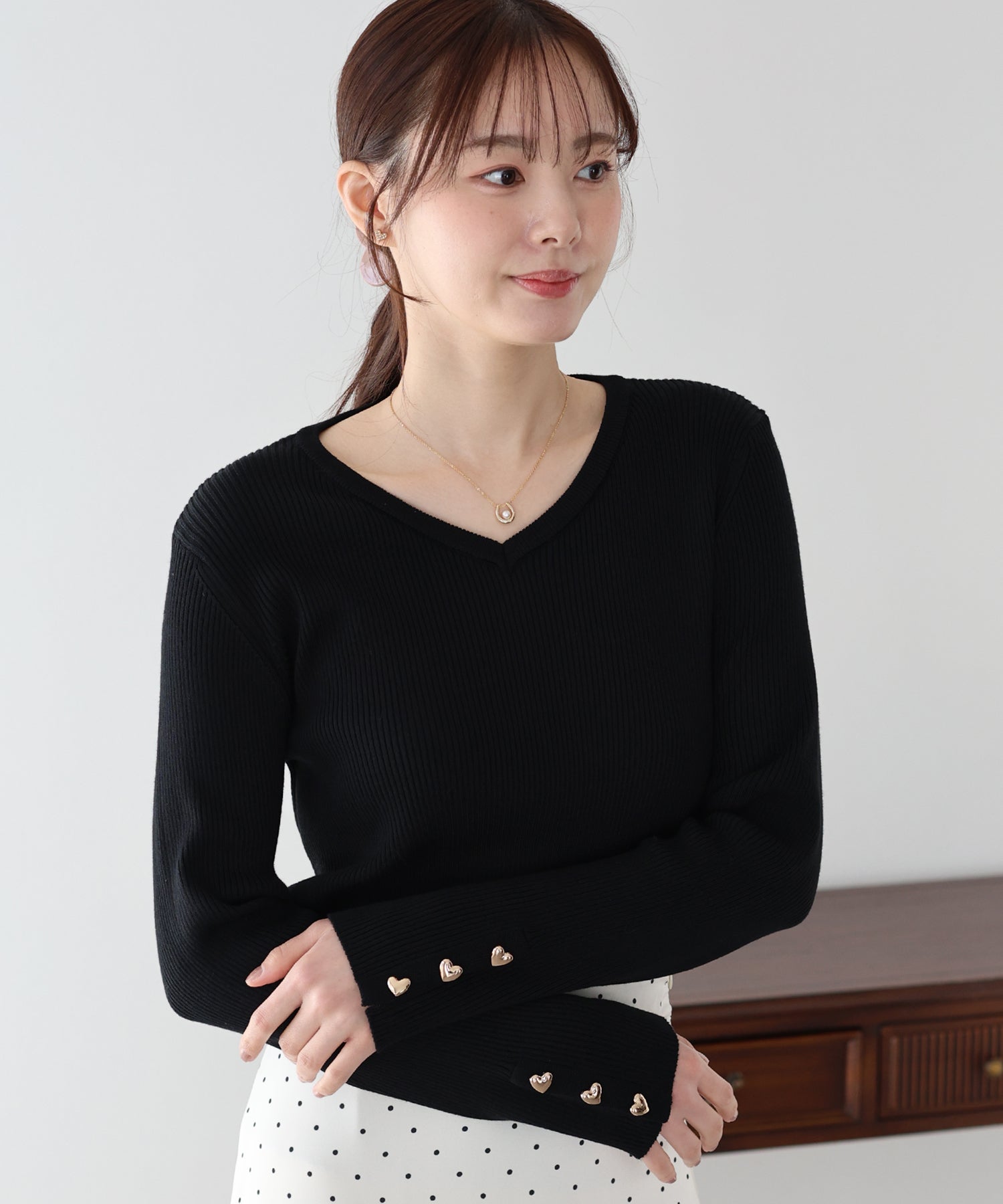 <JP> v領心心鈕顯瘦Knit Top* 3色入 <預購>