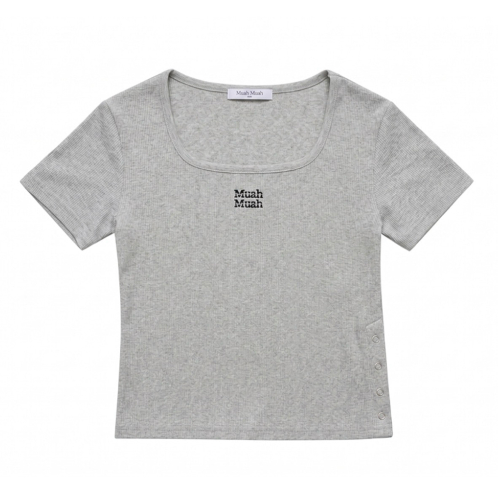 MuahMuah SLKIT BUTTON CROP HALF T-SHIRT