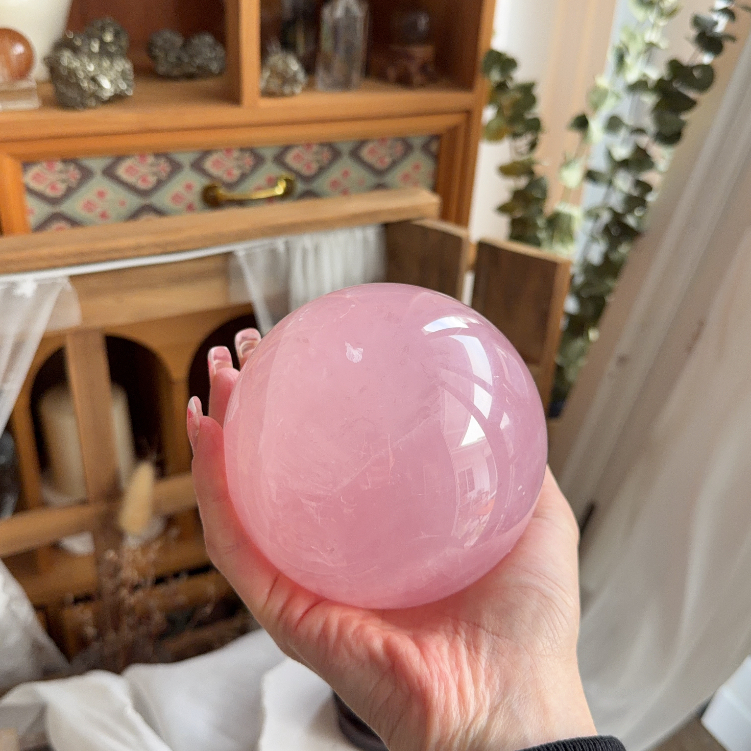 9.4cm六芒星粉晶球