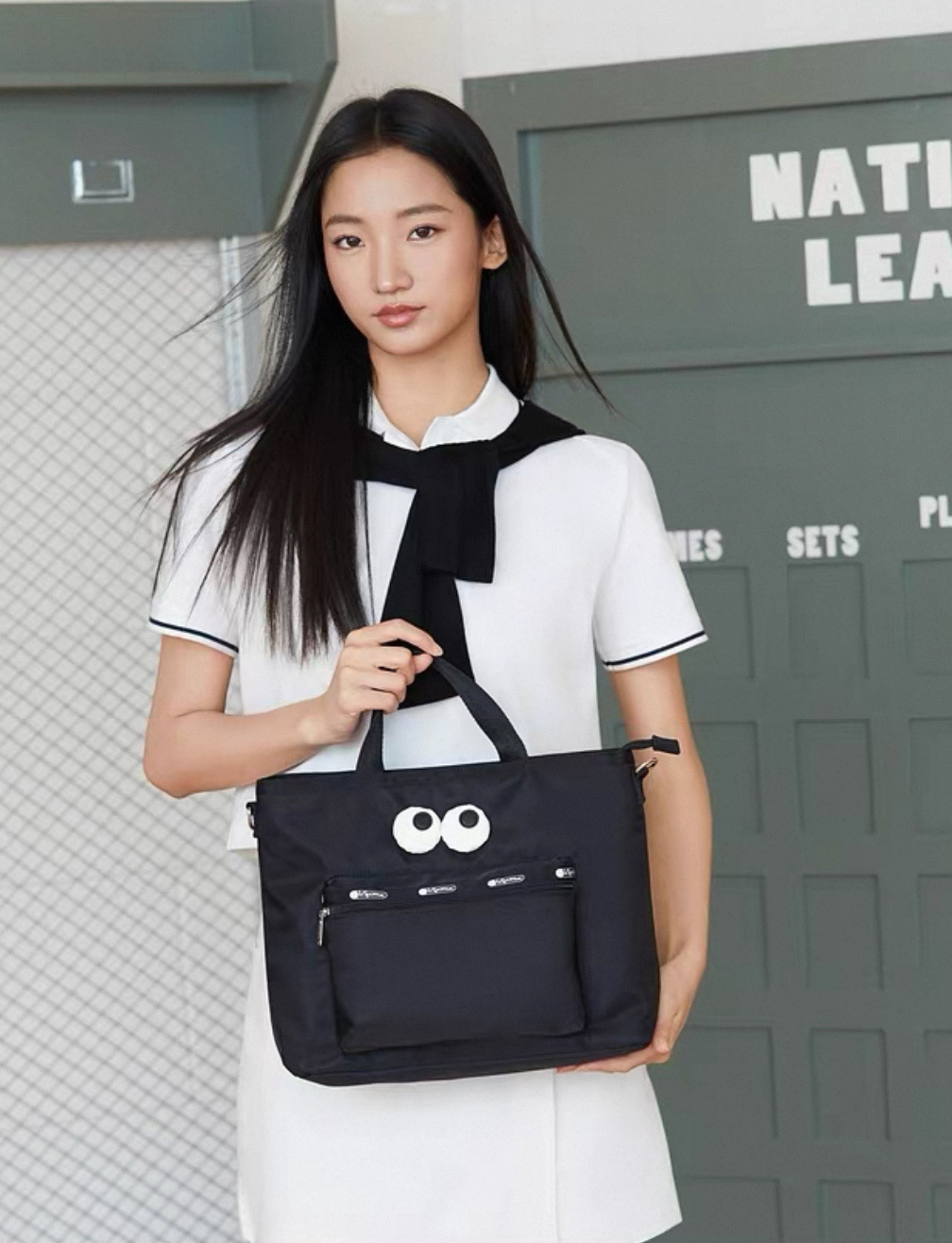 0222 Lesportsac x Anya Hindmarch Carryall Tote Crossbody Bag 3月底