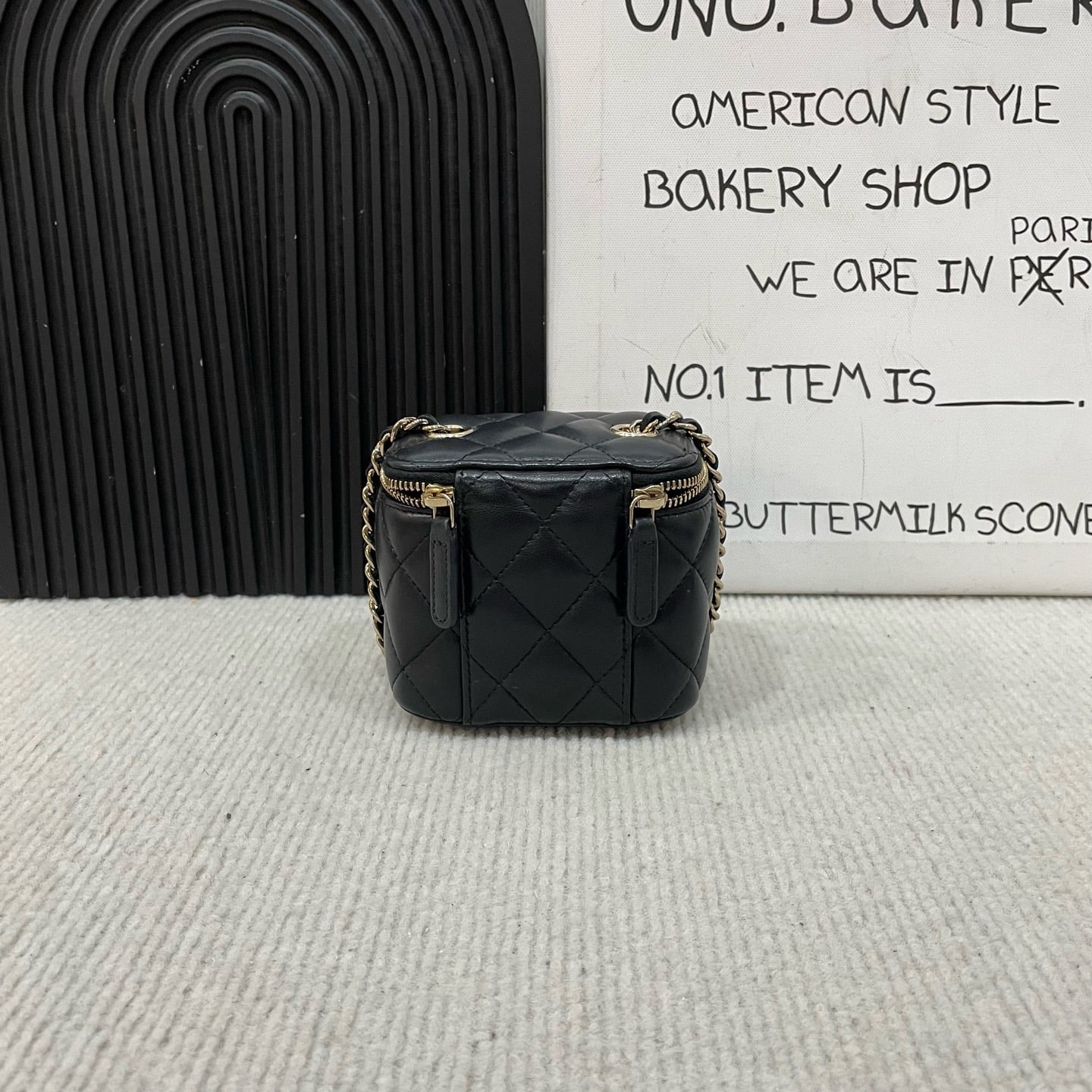 【預訂貨品】CHANEL黑金mini羊皮盒子包