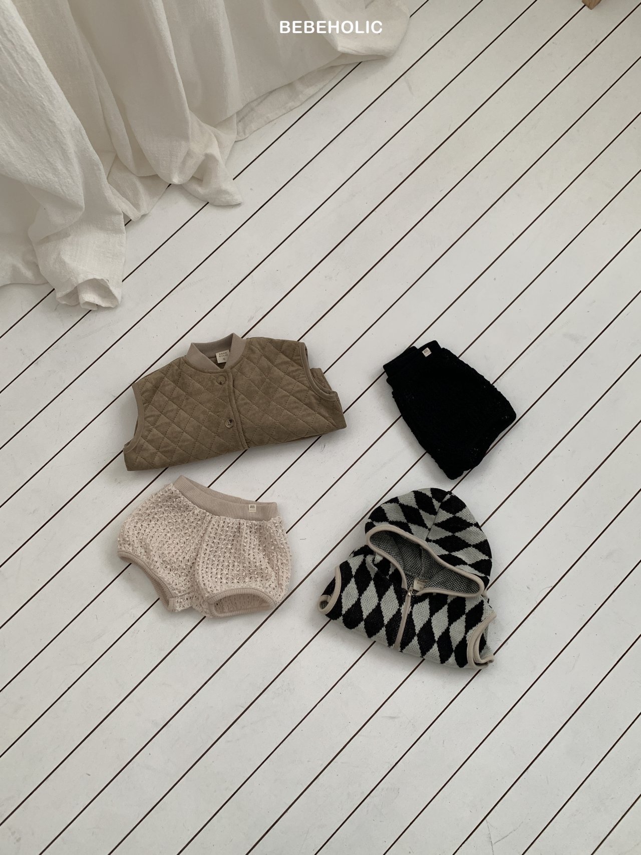 🌸預訂 韓國直送🌸🇰🇷BEBEHOLIC兩色絨球燈籠褲