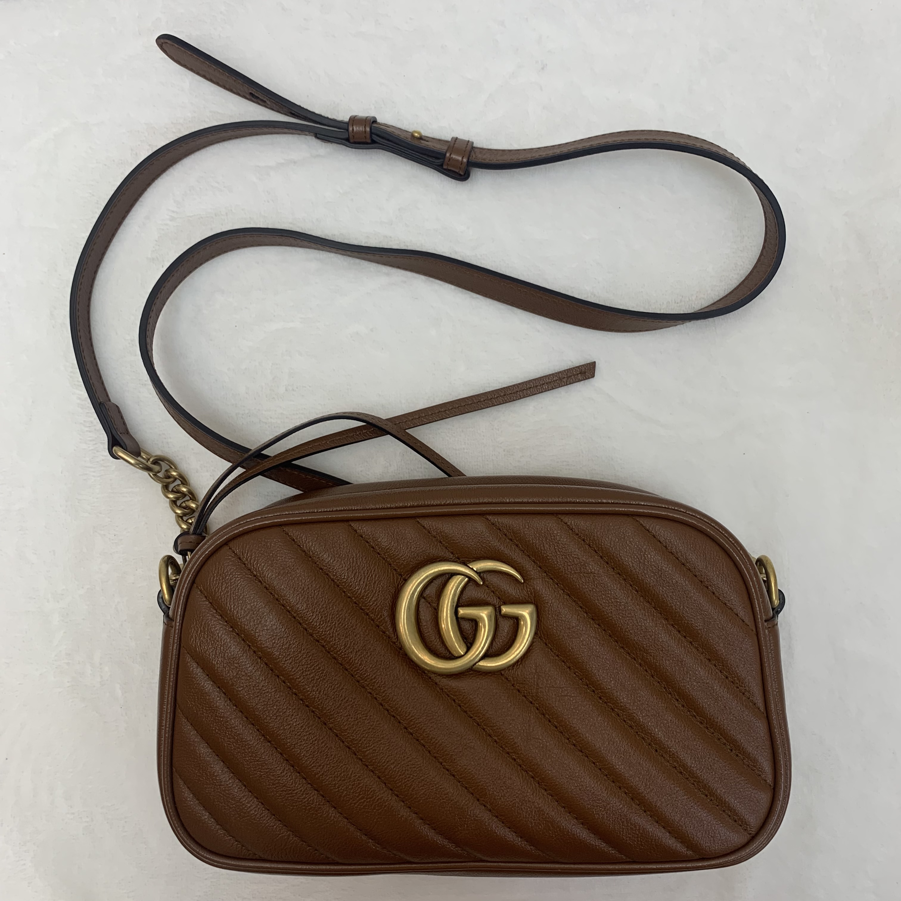 Gucci GG Marmont相機包 焦糖色熱門款