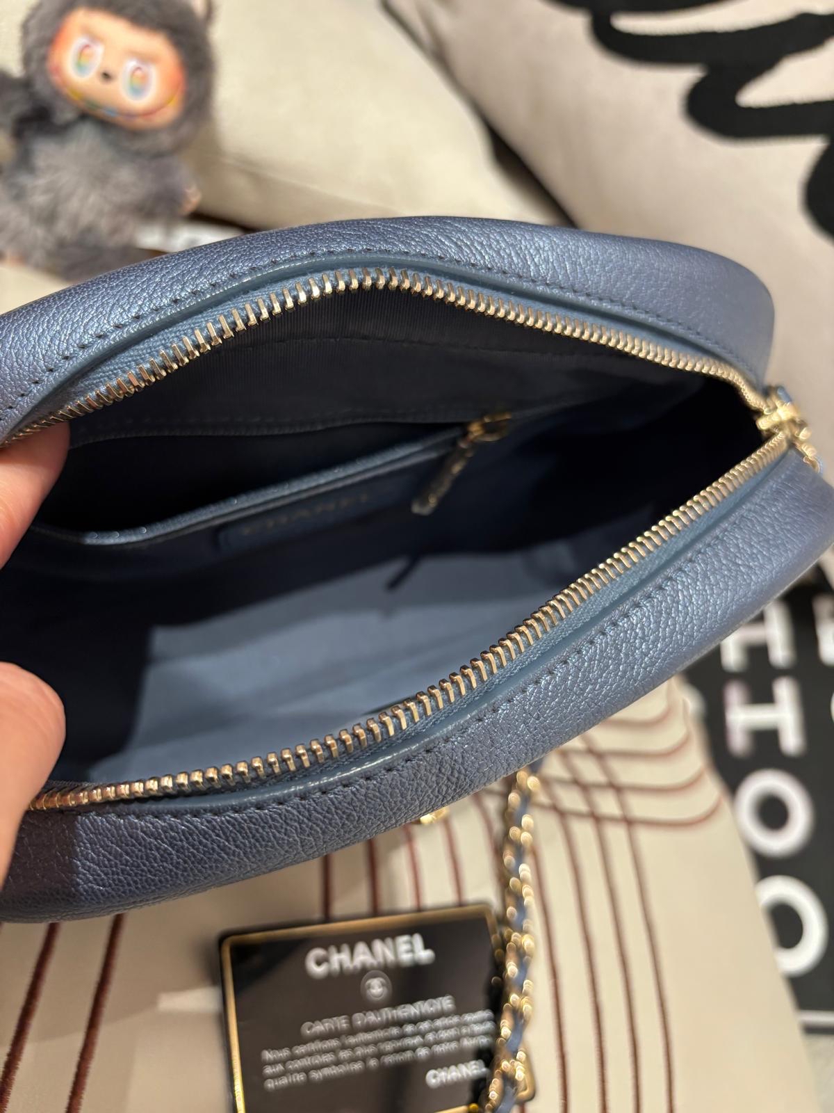 Chanel camera bag calfskin  100%Authentic,98%new ✅CARD ✅dust bag 
