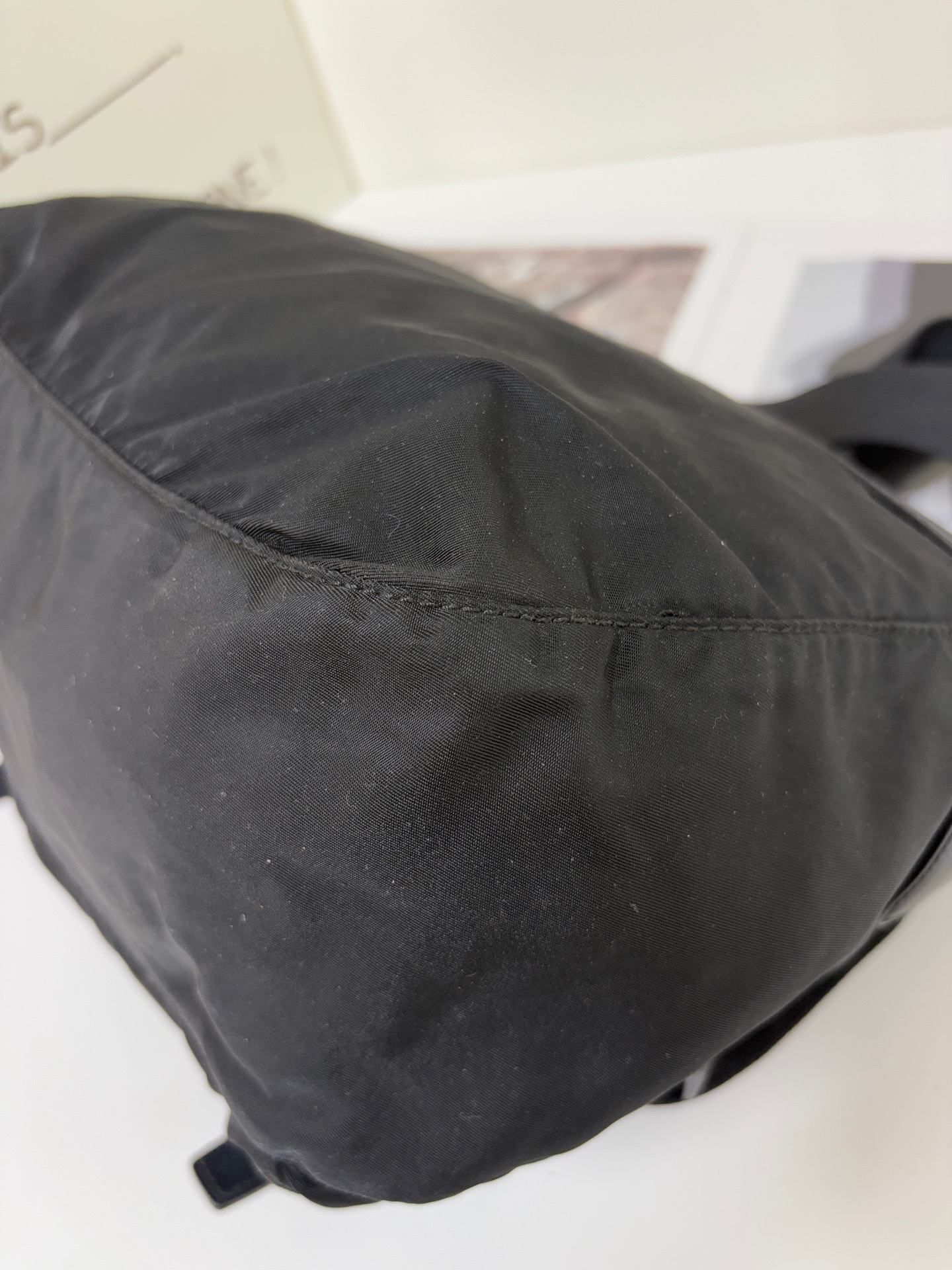 【預訂貨品】prada黑色尼龍郵差包