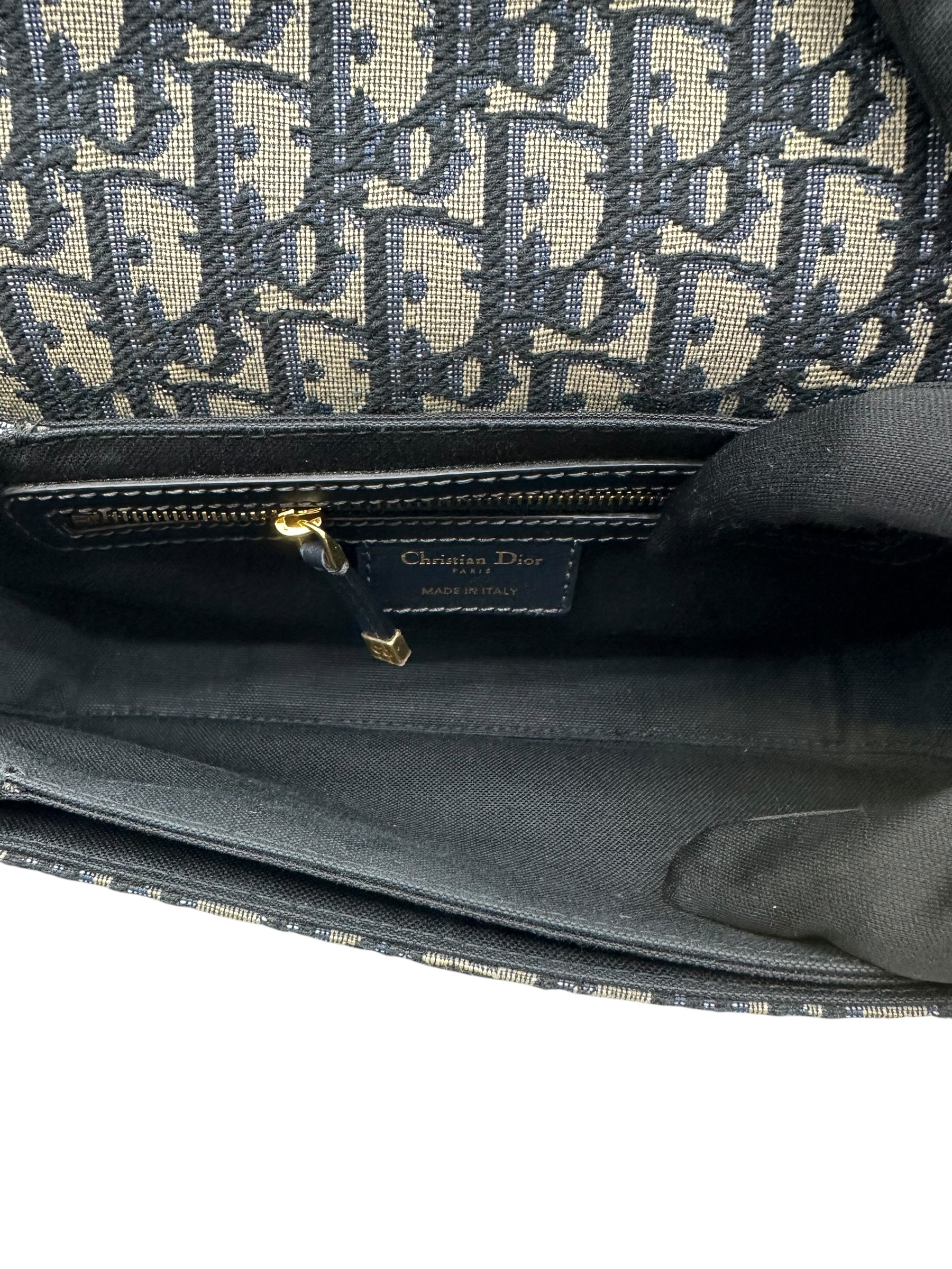 Pre-owned DIOR 30 Montaigne Avenue bag / Product Code: 070610