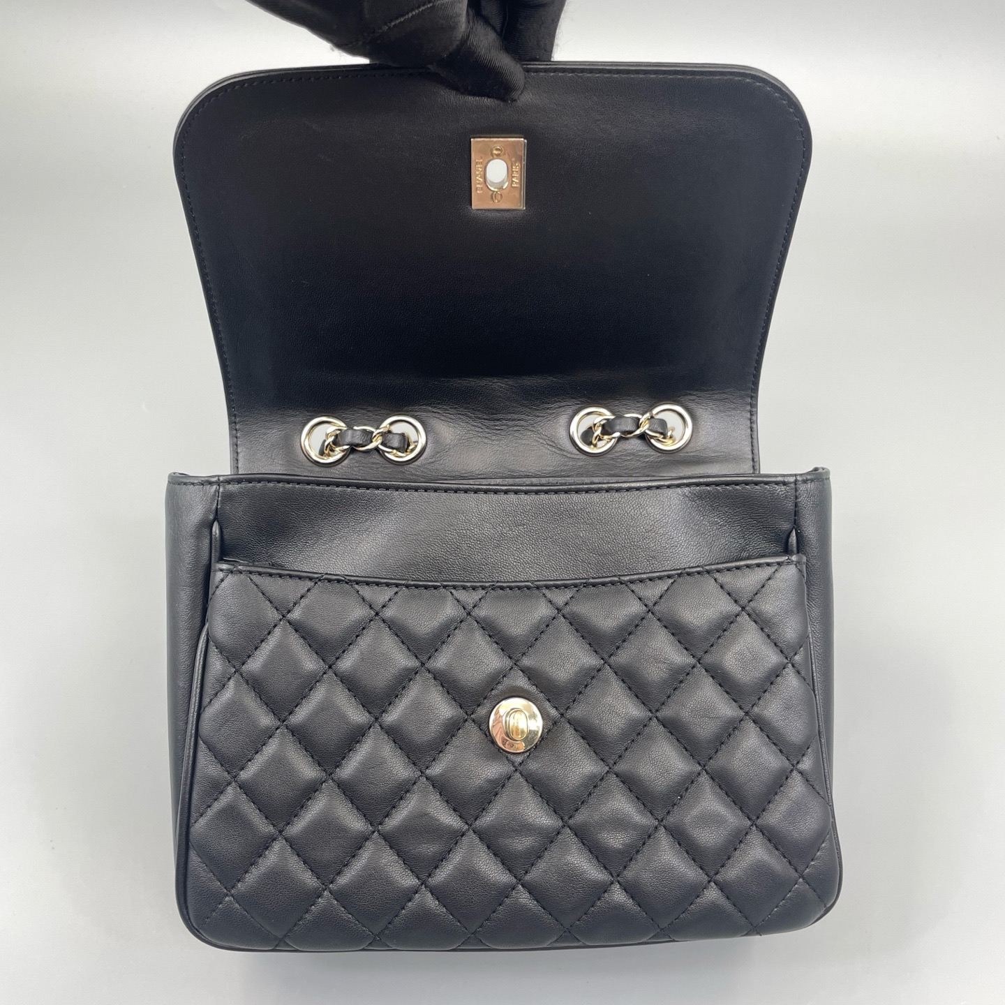 【預訂貨品】Chanel黑金菱格紋豆腐包