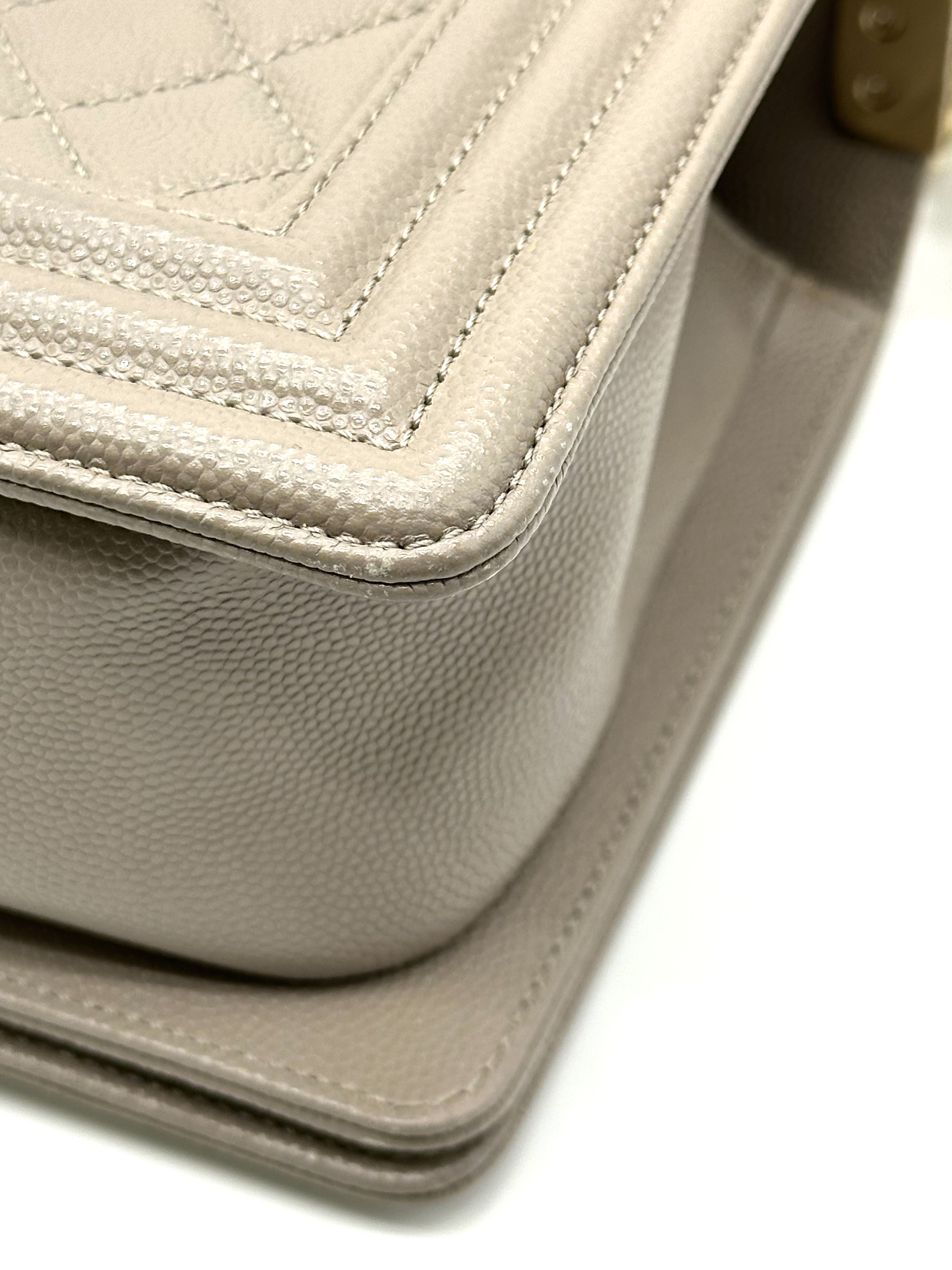 Pre-Owned CHANEL Boy Chanel Bag / Product Code: 26050605