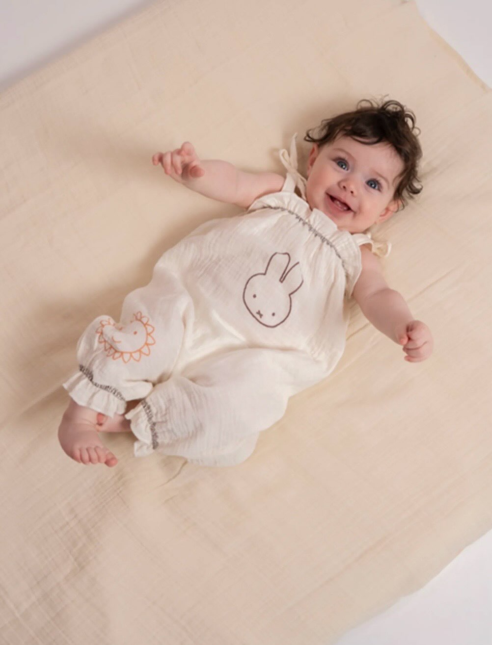 Miffy baby jumpsuit (white) 