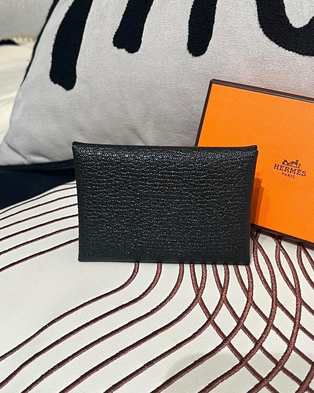 全新 Hermes calvi duo ,noir 山羊皮 全新 100%Authentic,100%new✅box 