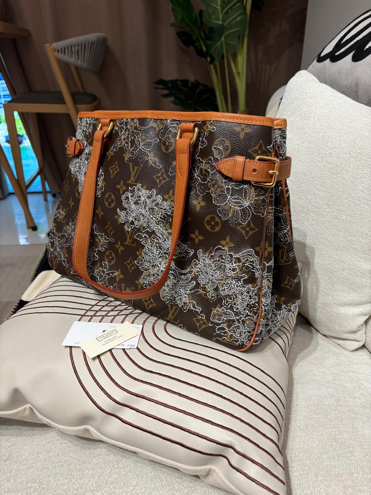 Lv Dentelle Batignolles Horizontal Tote M95400 Louis Vuitton 2007 限量繡花典藏款 100%Authentic, 95%New✅tap booklet✅dust bag