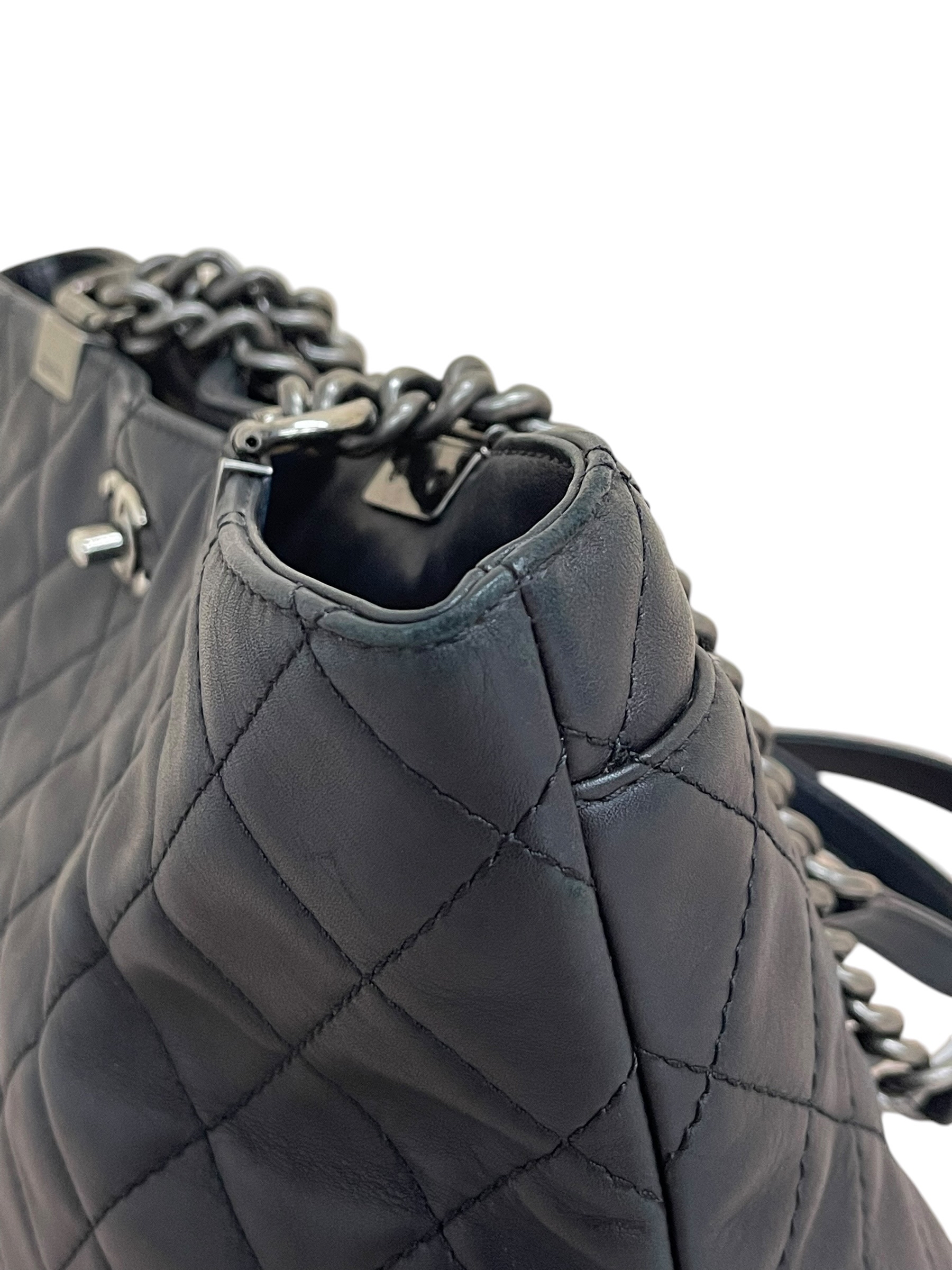 Pre-owned Chanel Shopping in Chains / Product Code: 062908