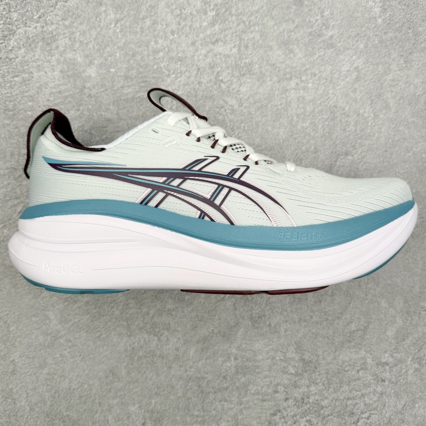 Asics Gel-Nimbus 28