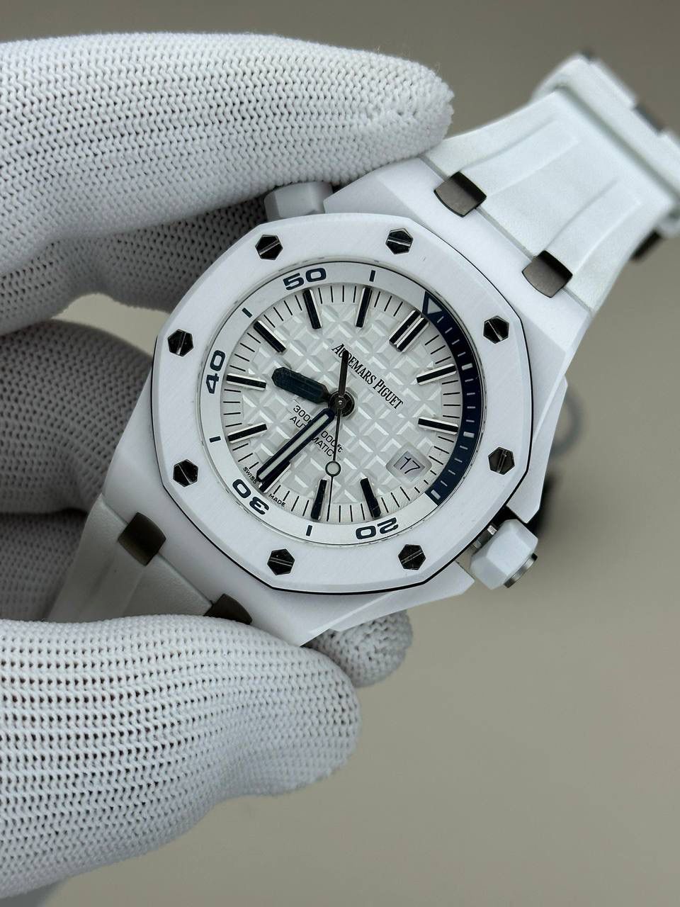 爱彼皇家橡树离岸型白色陶瓷自动机械腕表