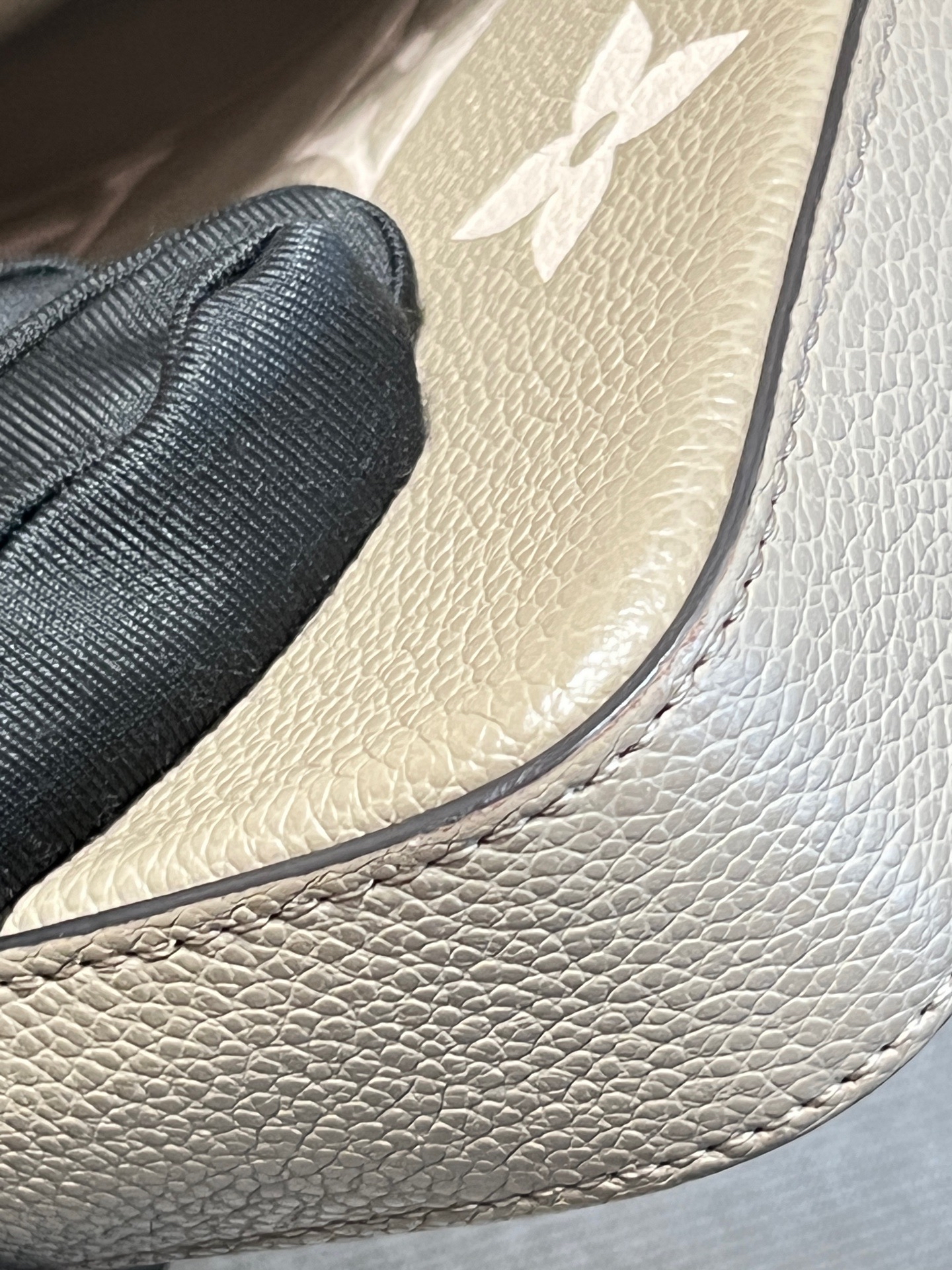 【預訂貨品】LV大象灰純皮三合一💳芯片款