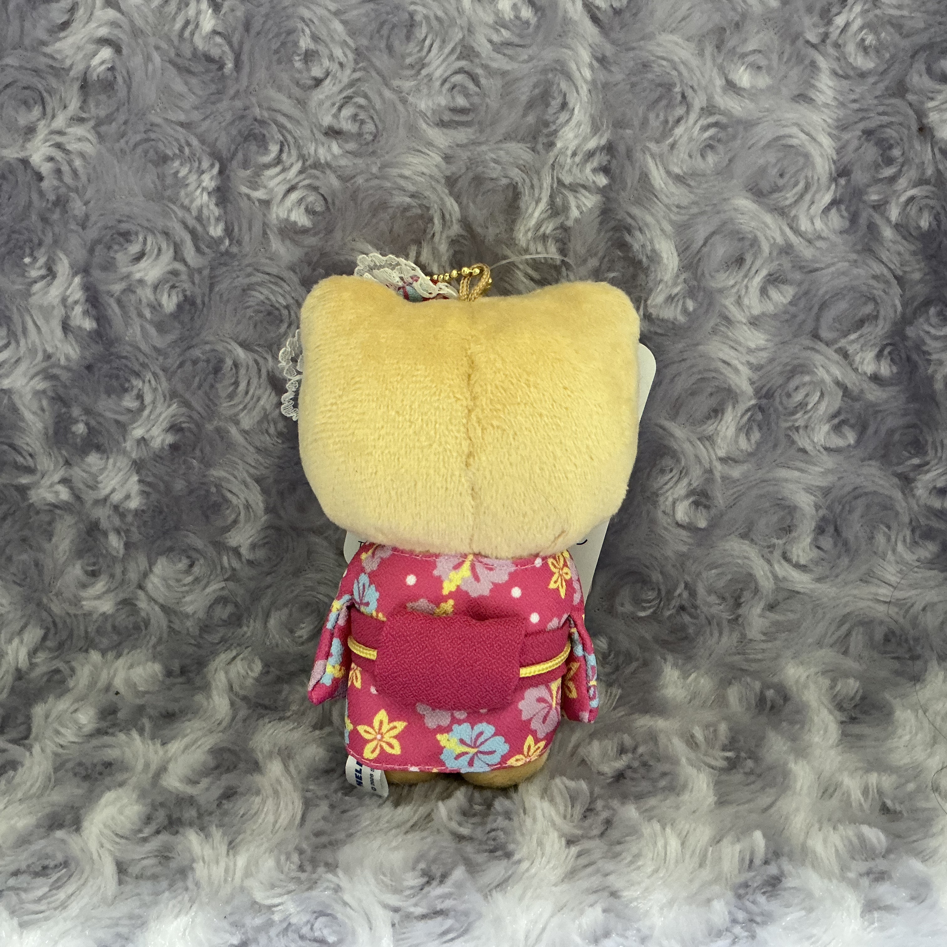 「現貨」Sanrio Hello Kitty 日燒肌和服公仔匙扣