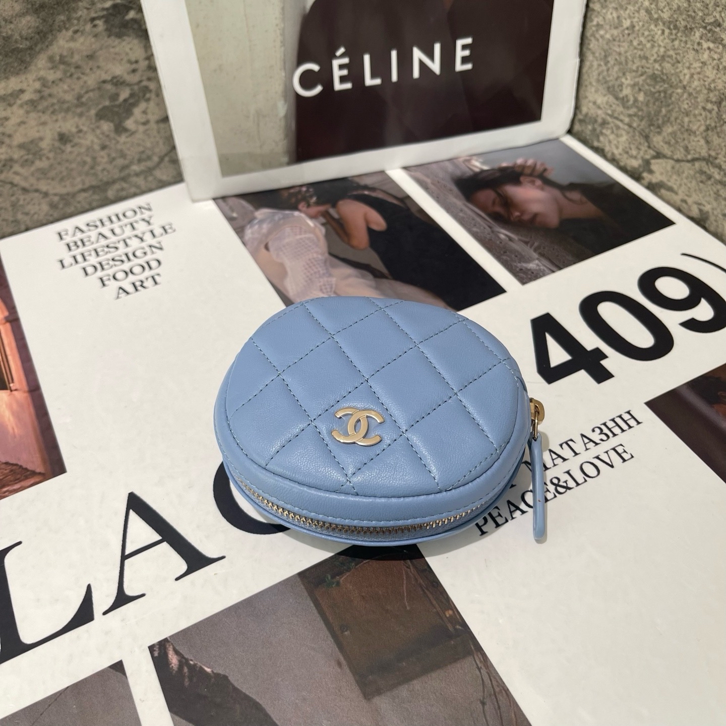 【預訂貨品】Chanel 天空藍金扣羊皮散子包