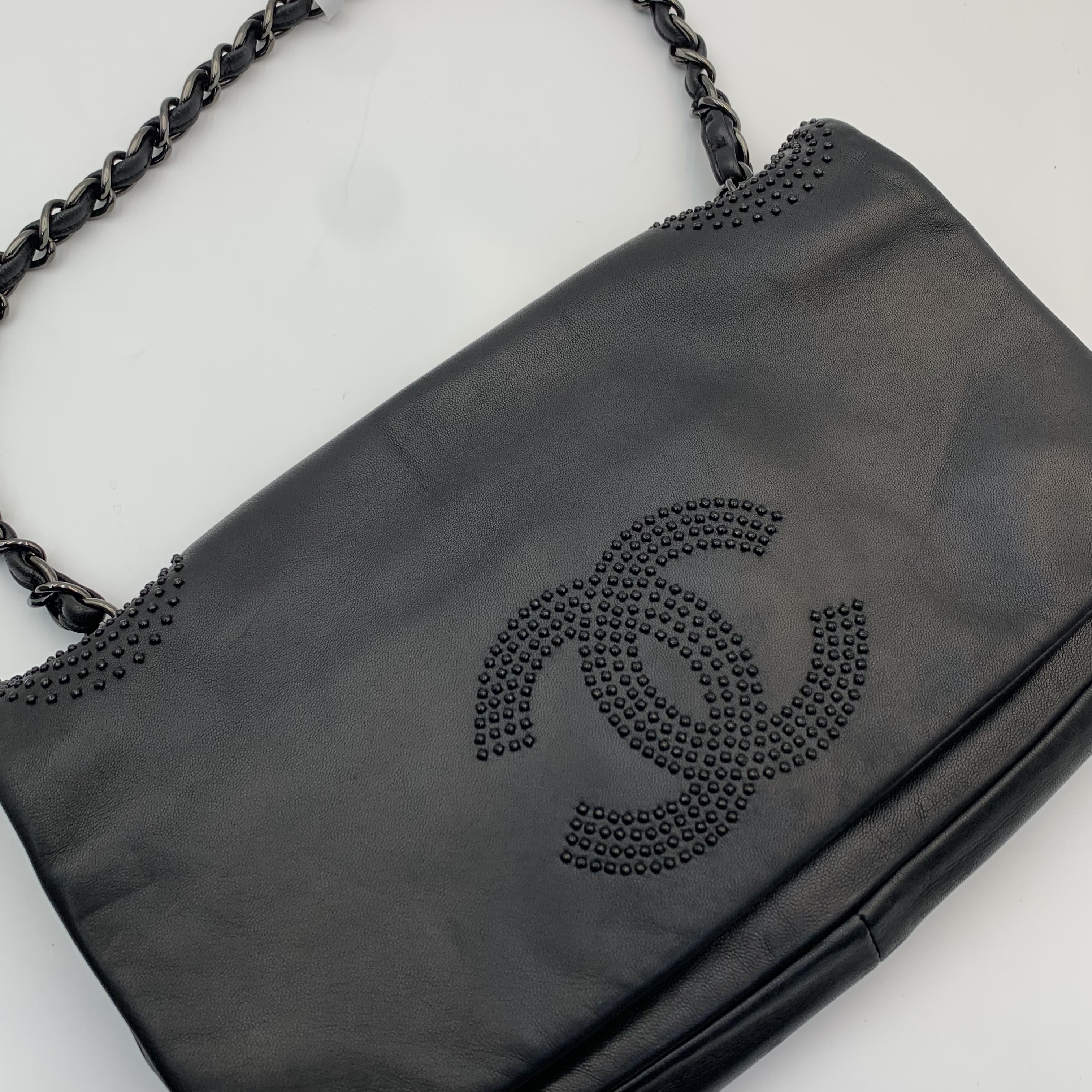 🔎有格調男女通用Chanel flap bag金屬黑色x碎釘