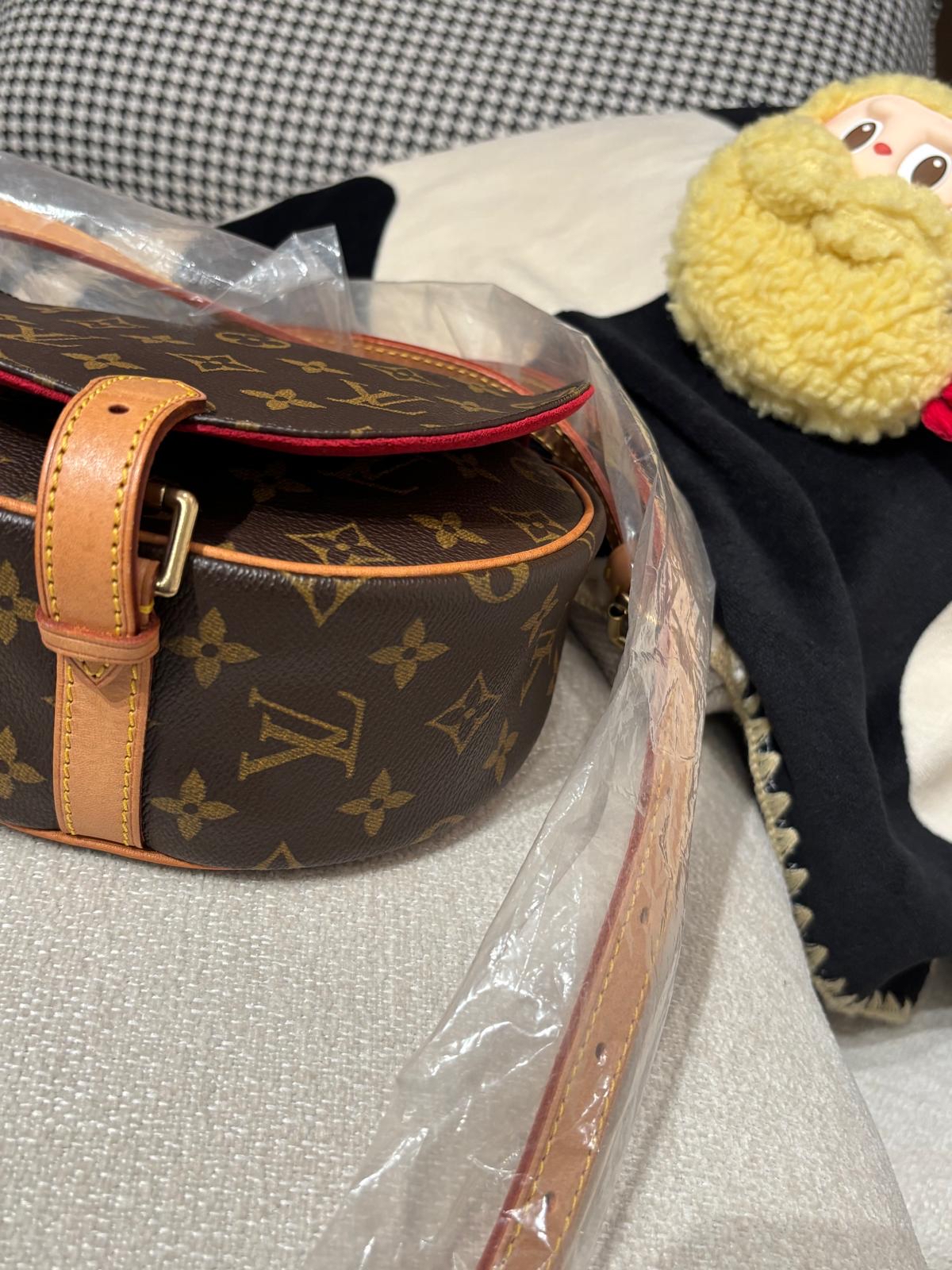 Lv tambourine crossbody bag 100%Authentic, Unused 95%new✅Dust bag