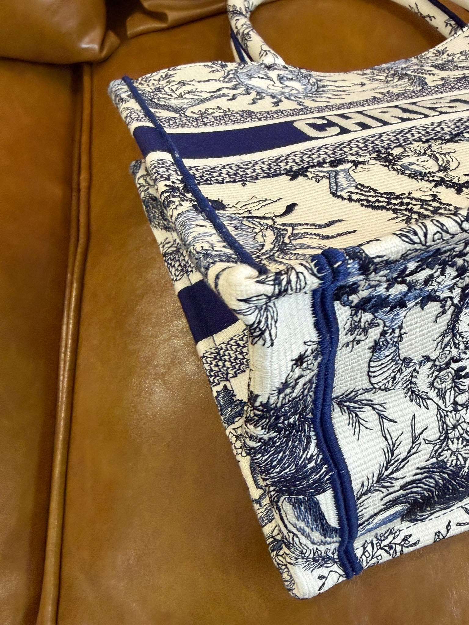 直播貨品 |  [1個-$100 2個-$300］J45