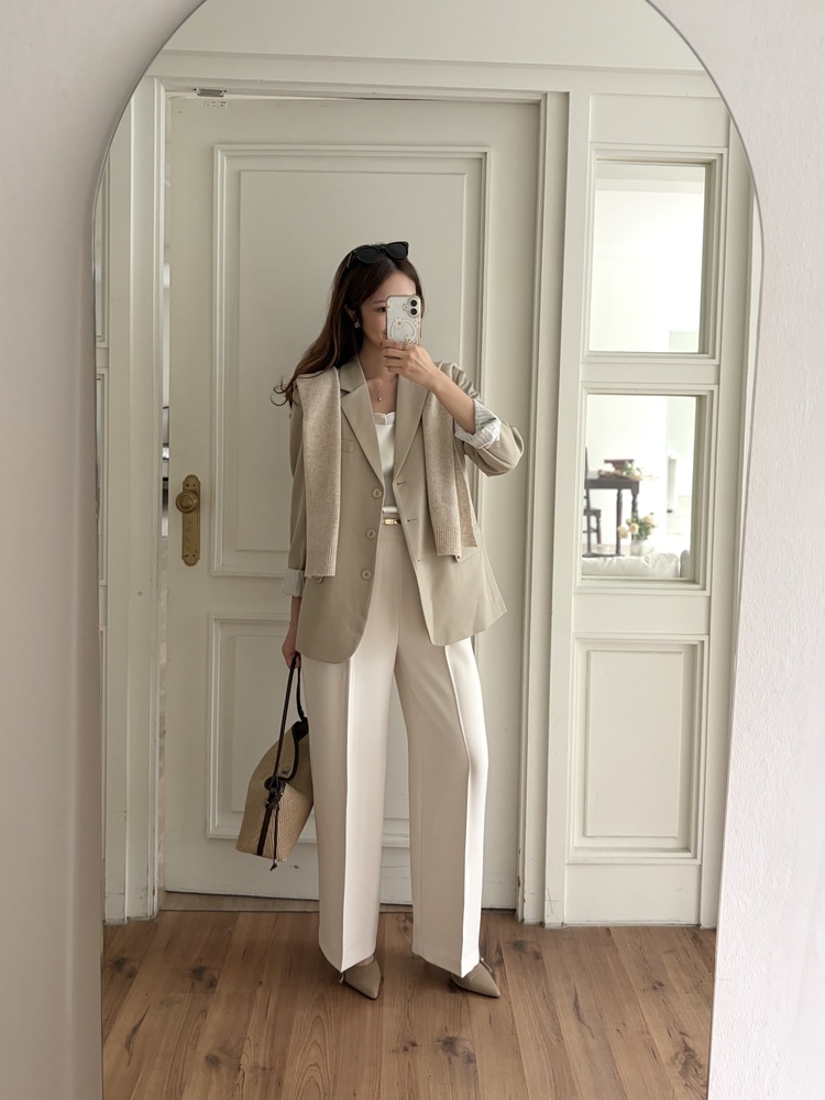 Charlyne Seamless-Front Slacks (Ivory)