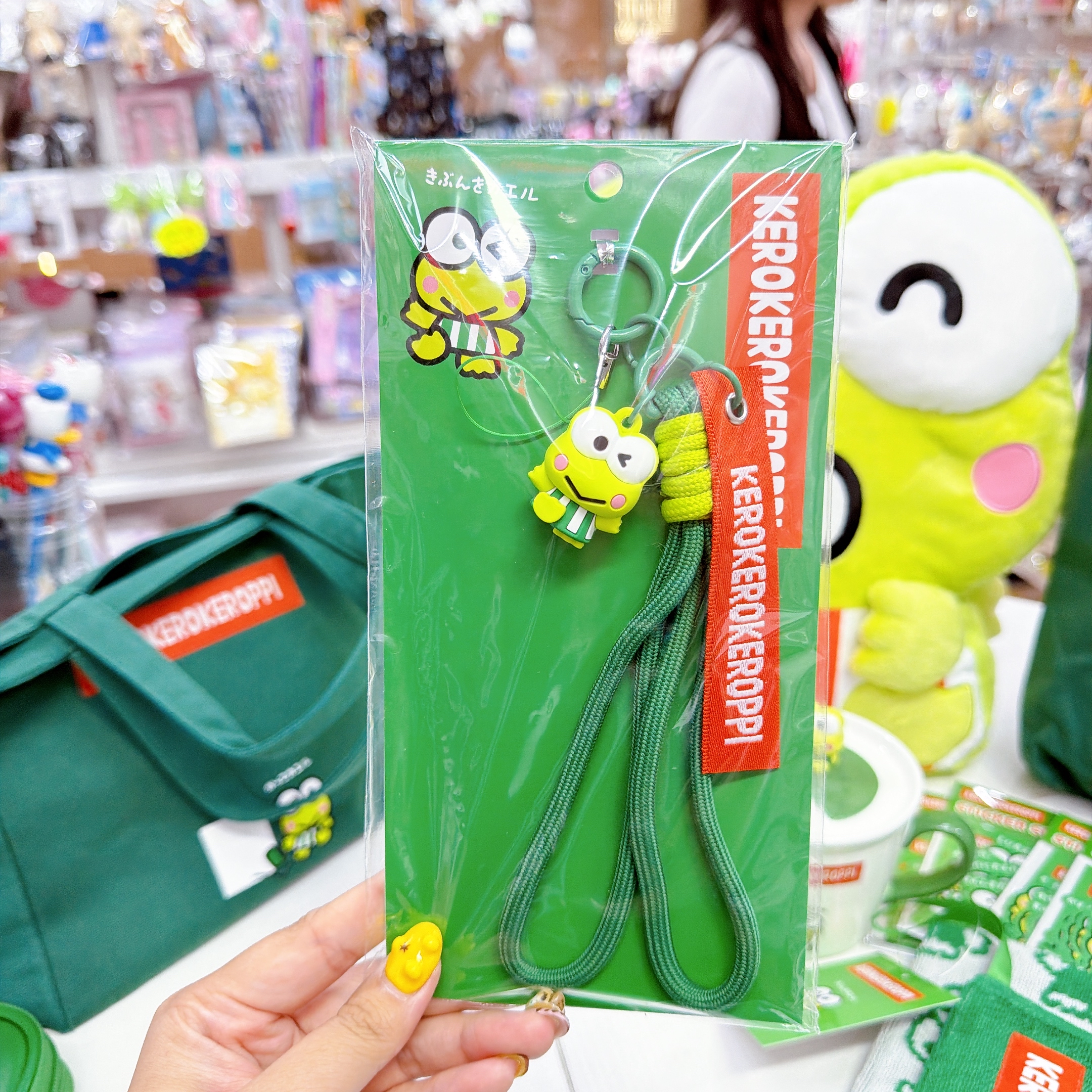 日本直送青蛙仔生日系列多款產品化妝袋公仔眼鏡盒側孭袋等等