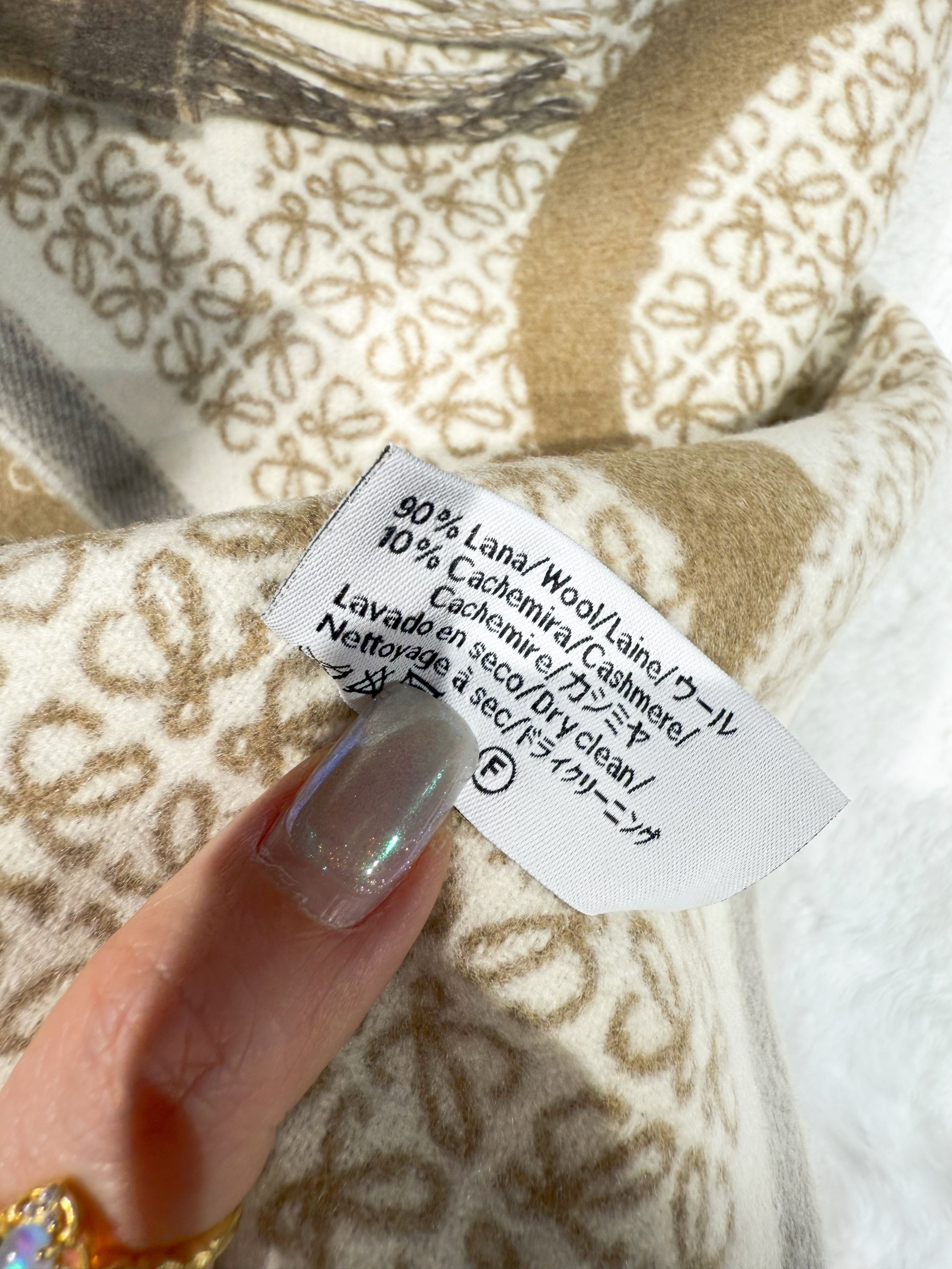 Loewe Love jacquard scarf beige