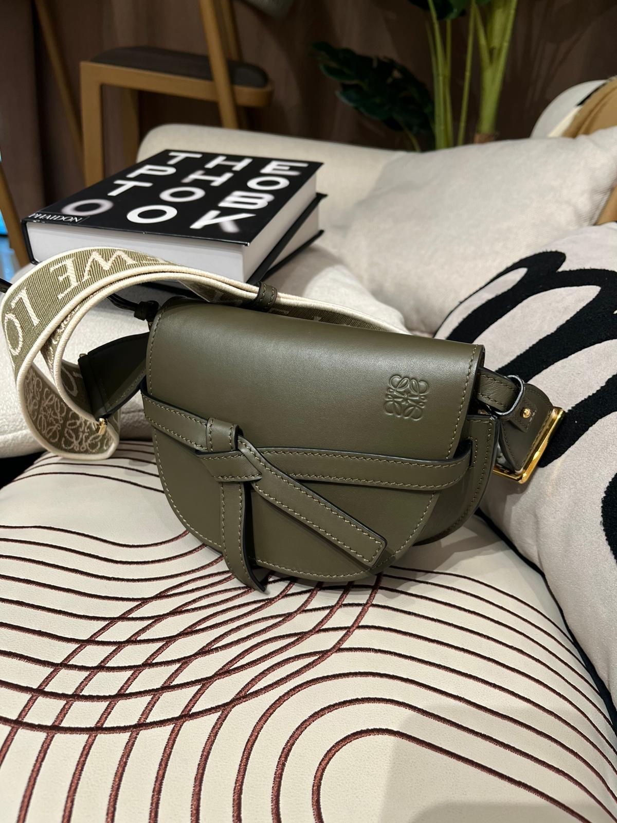 Loewe Gate Mini Calfskin mini gate  Crossbody Bag  100%Authentic, 98%New  ✅Booklet✅Dust bag