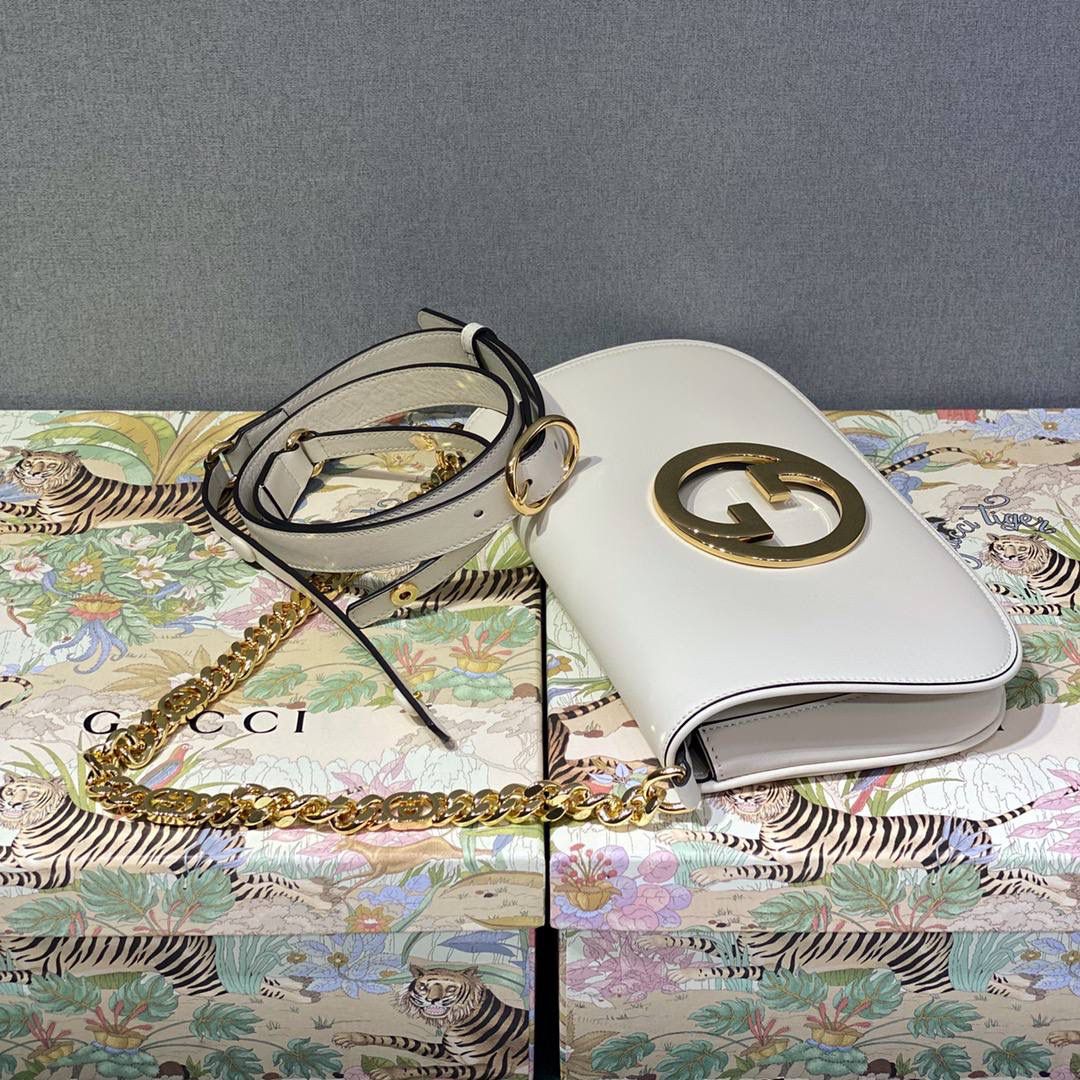 ▪大货实拍 𝐆𝐮𝐜𝐜𝐢 𝐁𝐥𝐨𝐧𝐝𝐢𝐞全皮系列 型号：699268 尺寸：28*16*4cm