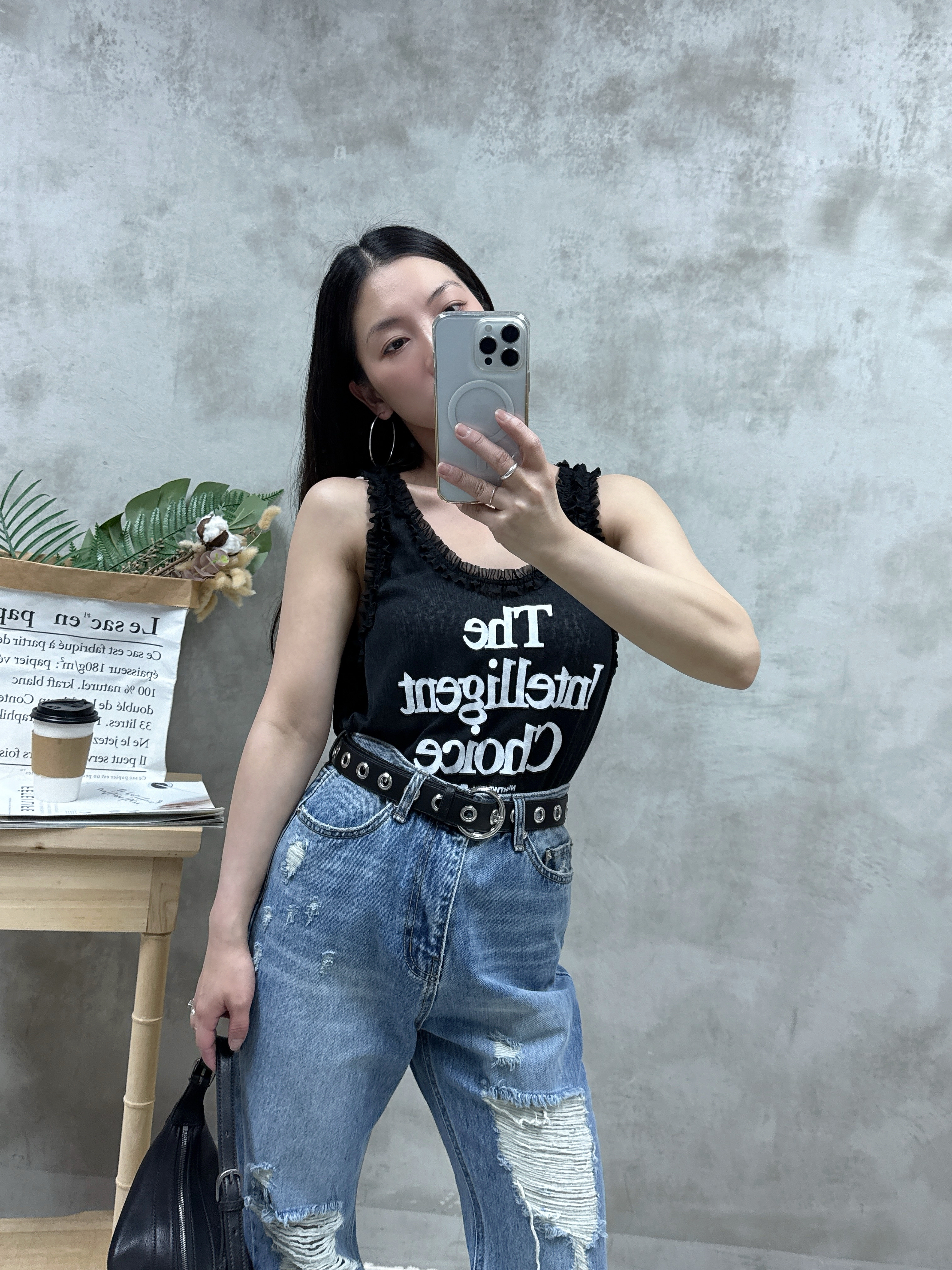 E19爛直腳牛仔褲