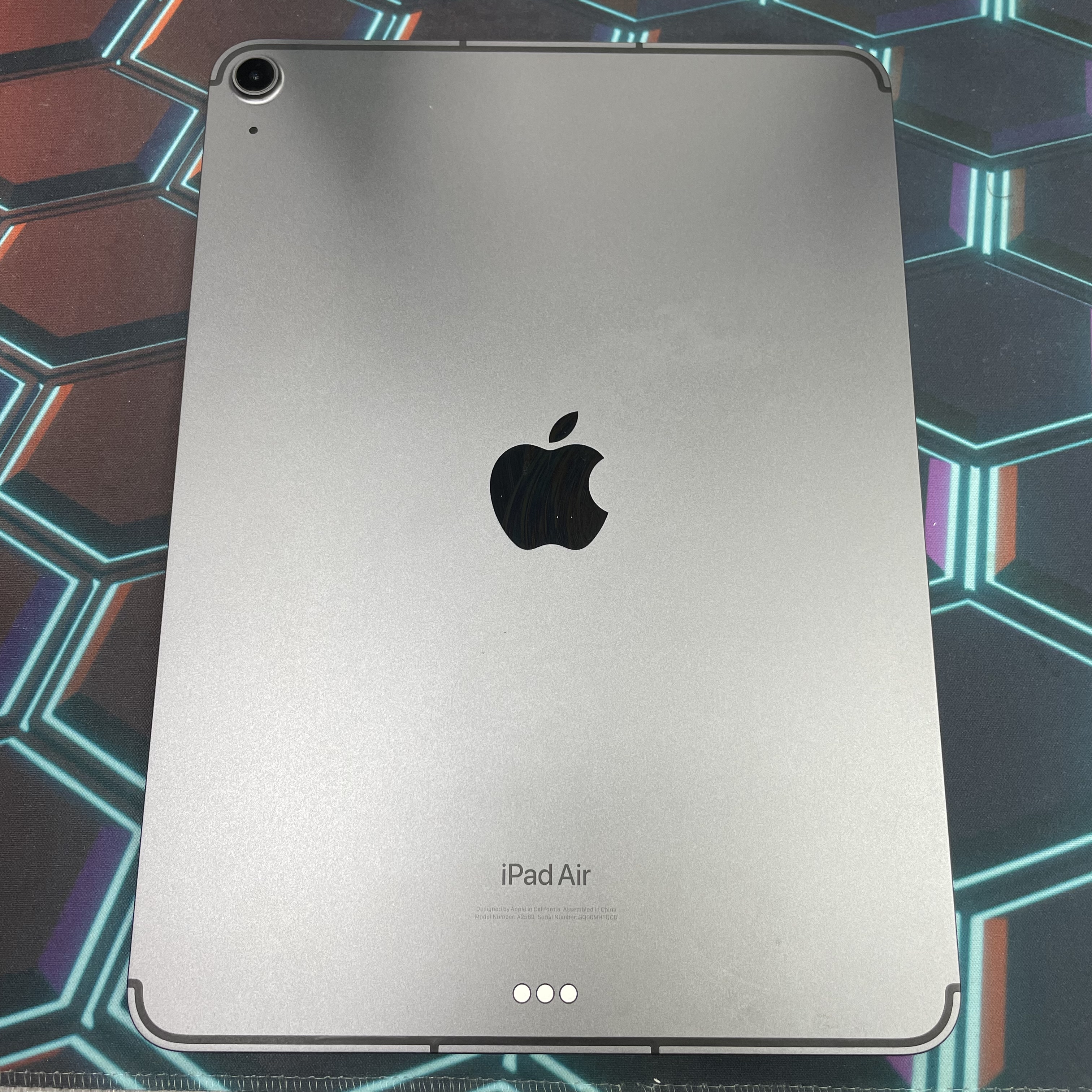 *7557100 iPad Air 5 完美機 256GB 插卡版 灰色 gray