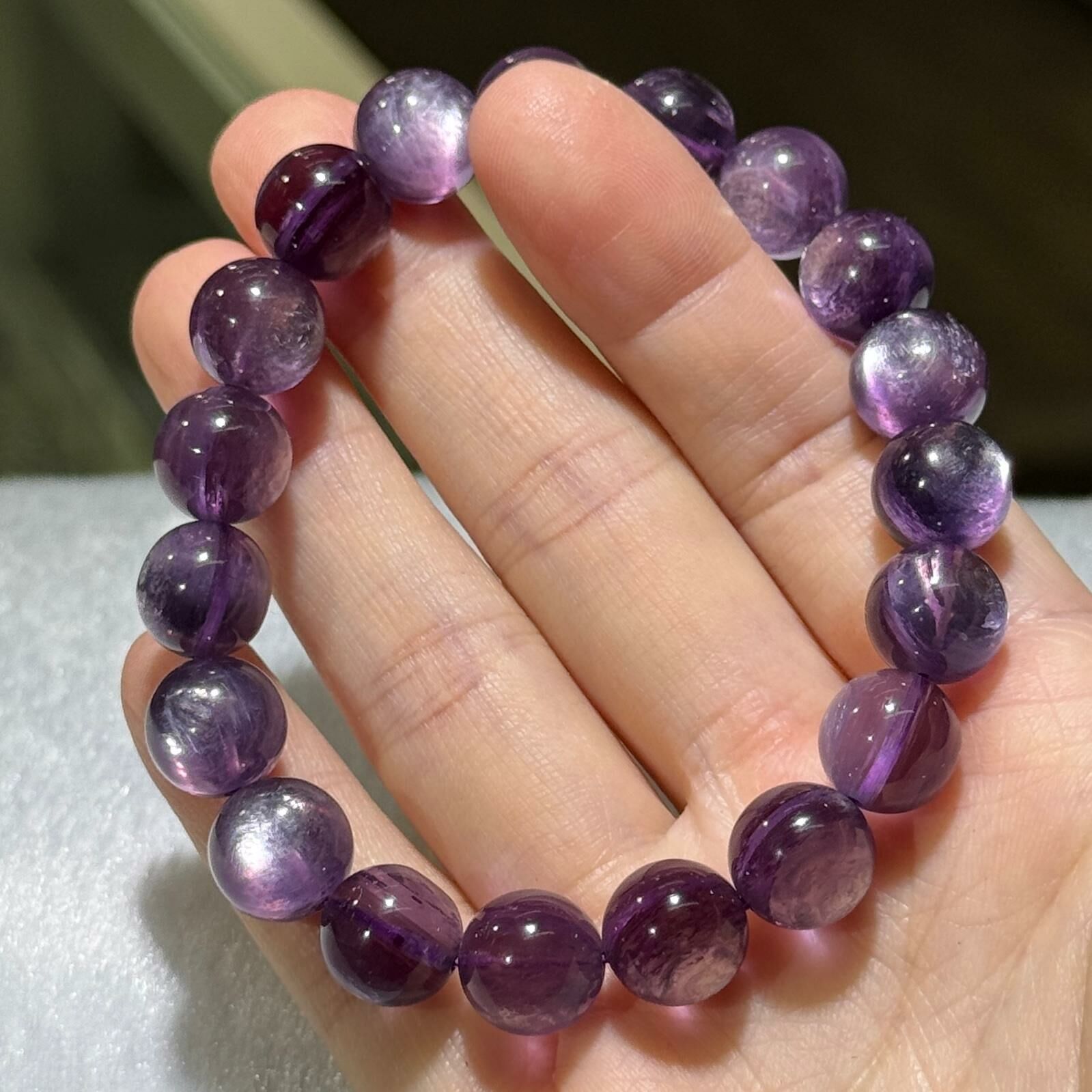 紫鋰雲母手串 10 mm +/-