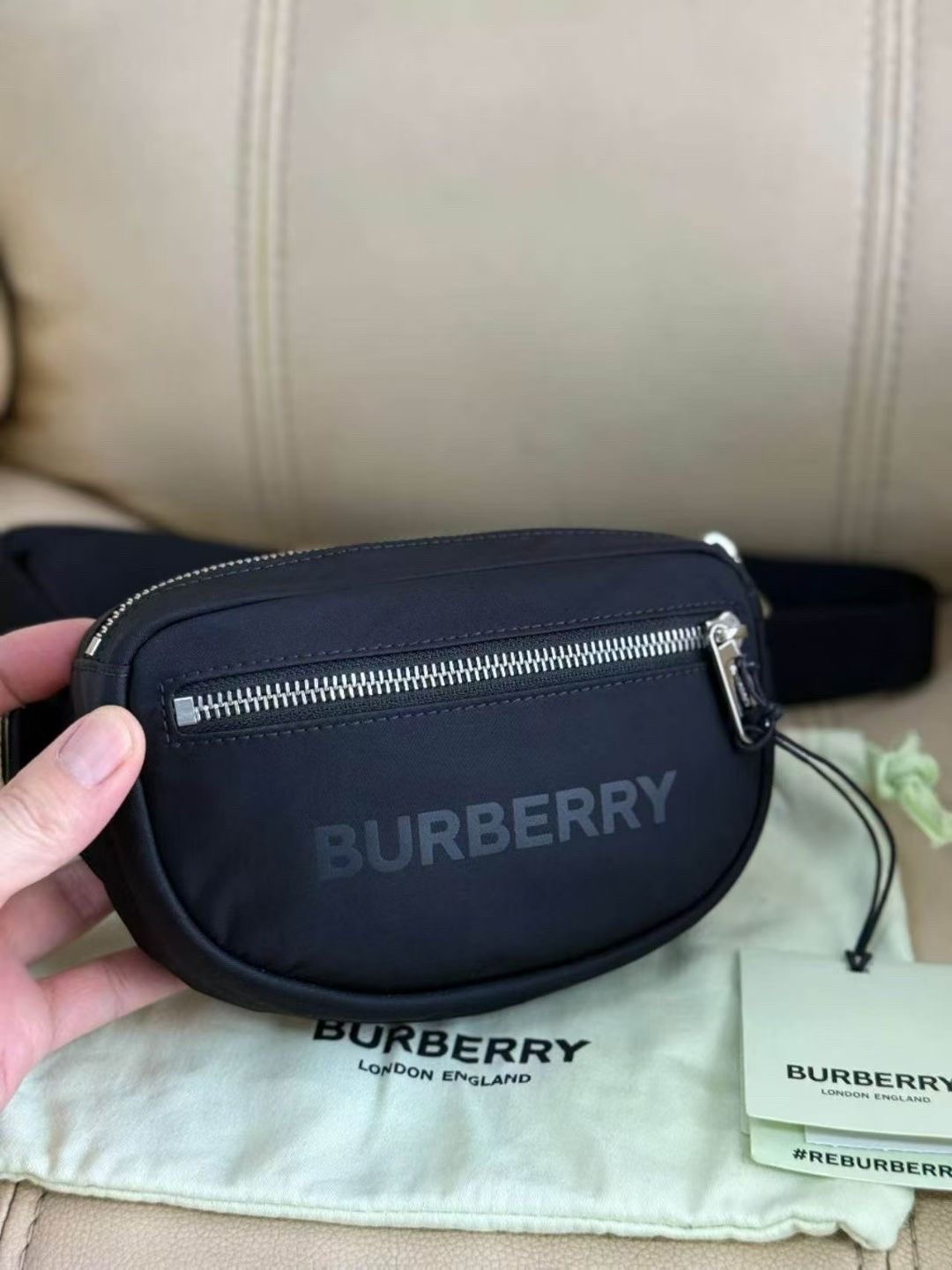 【預訂貨品】Burberry 男士尼龍腰包