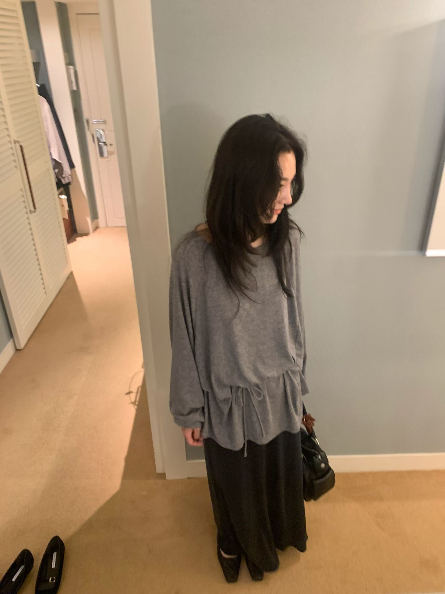 Loose details top