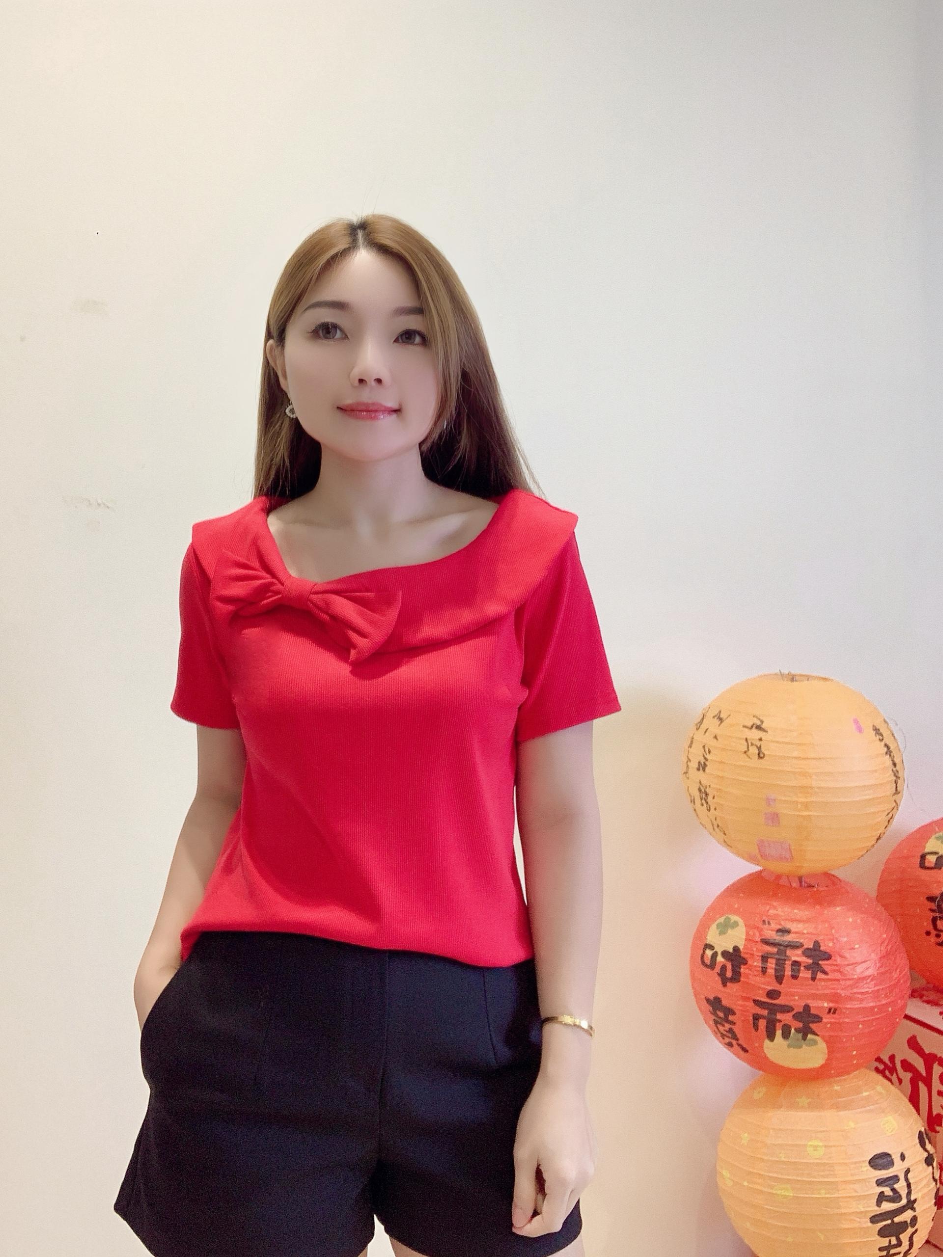 蝴蝶结🎀上衣 1983