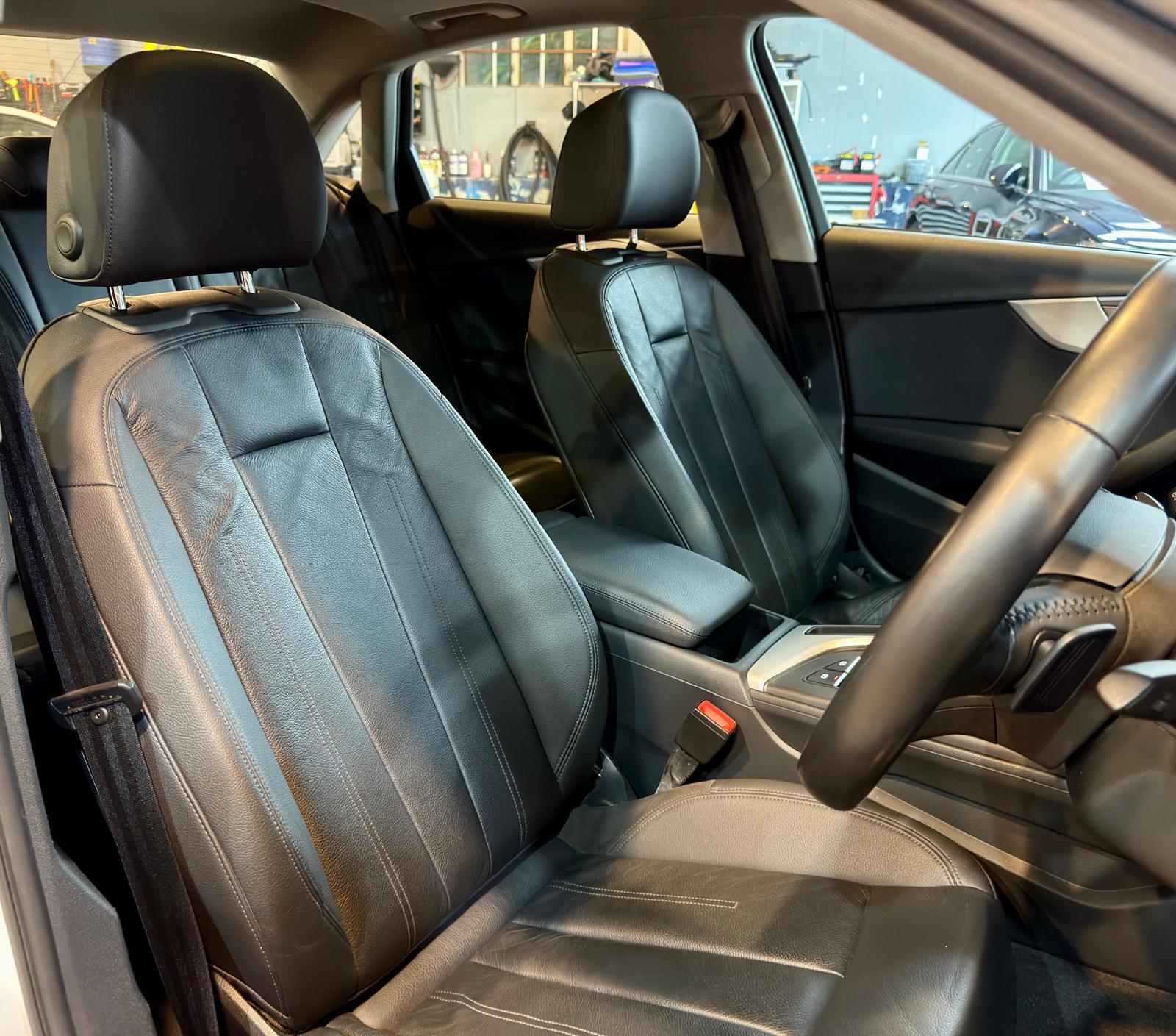 Audi A4 Sedan 30TFSI S-Line 2016